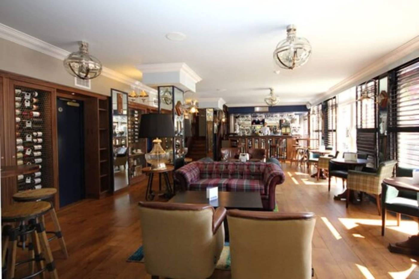 Les Rocquettes Hotel-United Kingdom-St. Peter Port-Bar-3