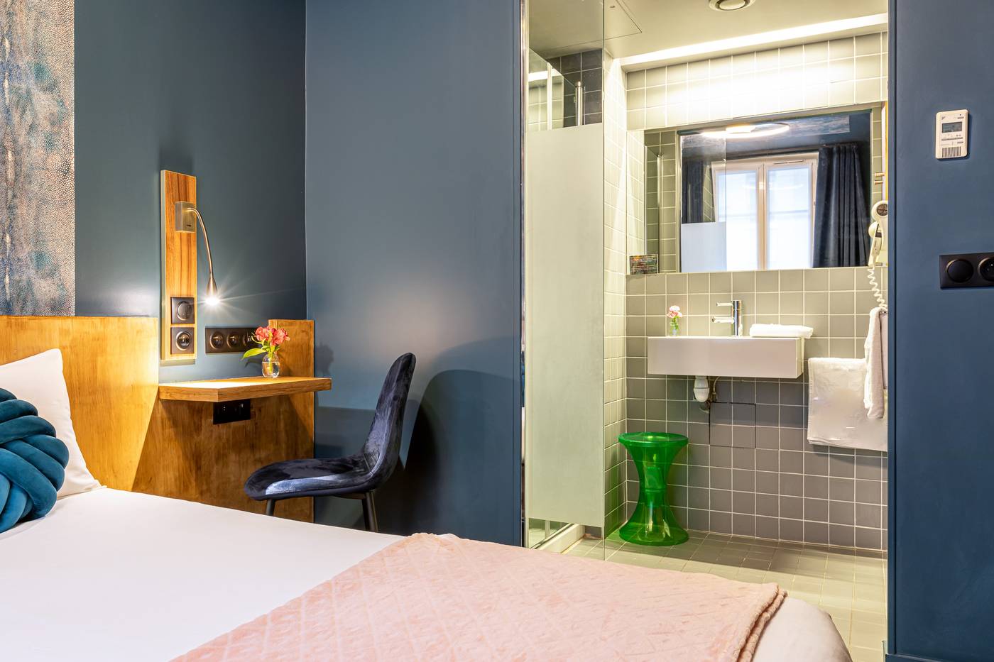 Hotel-Glasgow-Monceau-by-Patrick-Hayat-Room-37