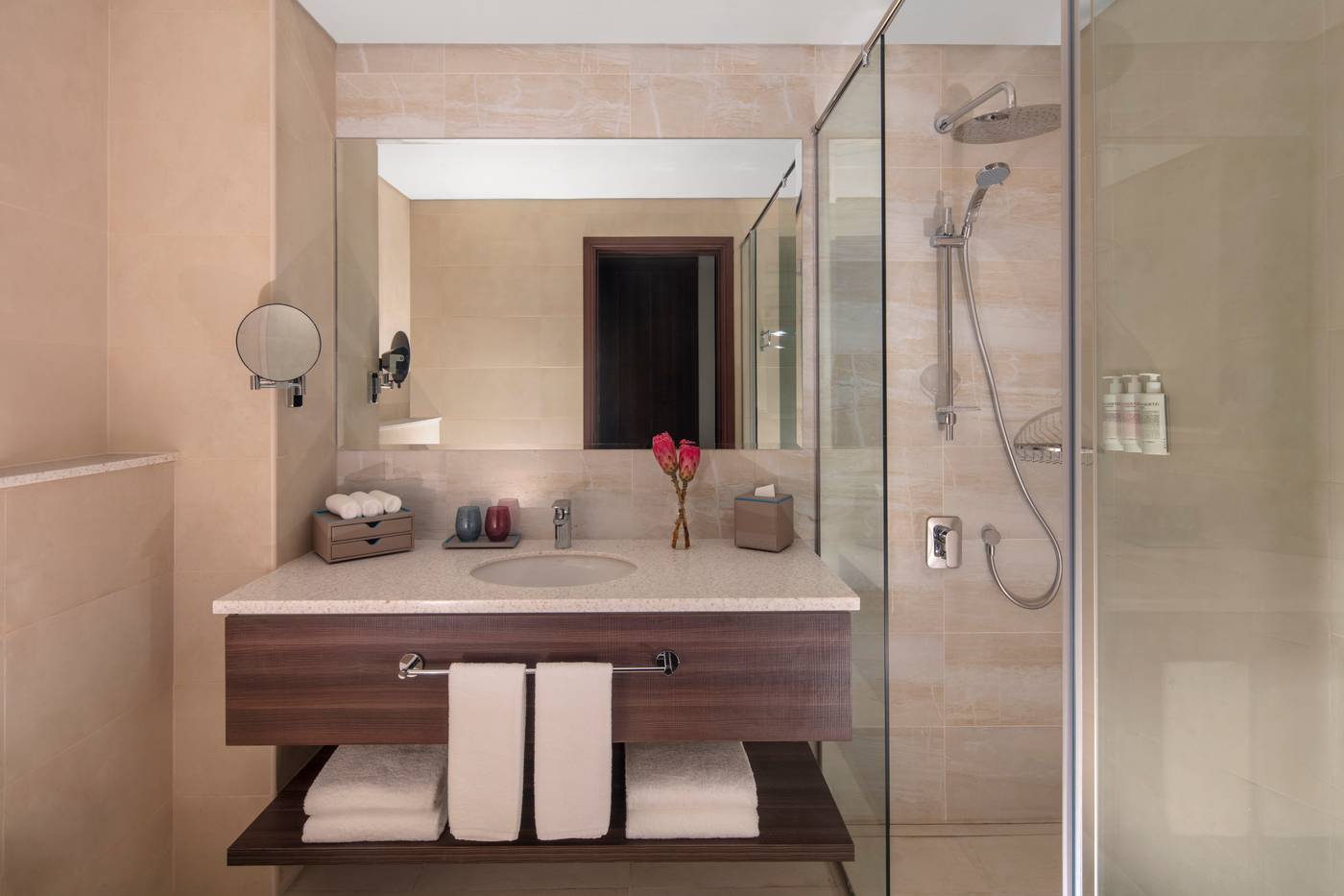 Avani-Plus-Palm-View-Dubai-Hotel-and-Suites-Room-38