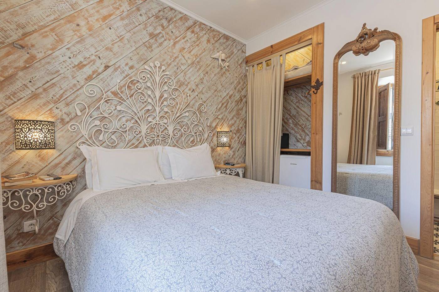 Ninho-Saloio-Room-11