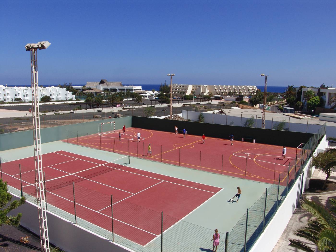 El-Trebol-Sports-and-Entertainment-14