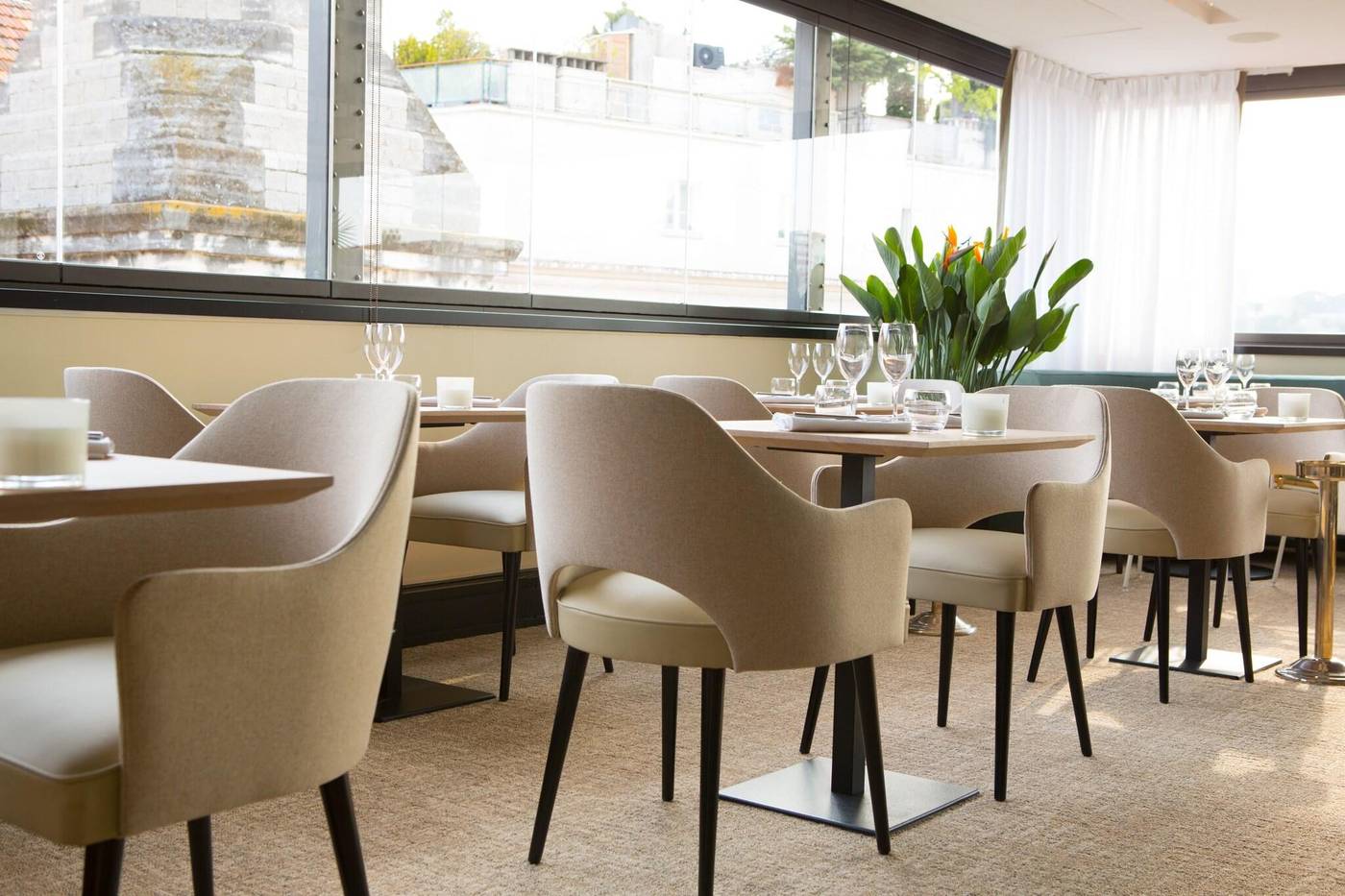 Five-Seas-Hotel-Restaurant-52