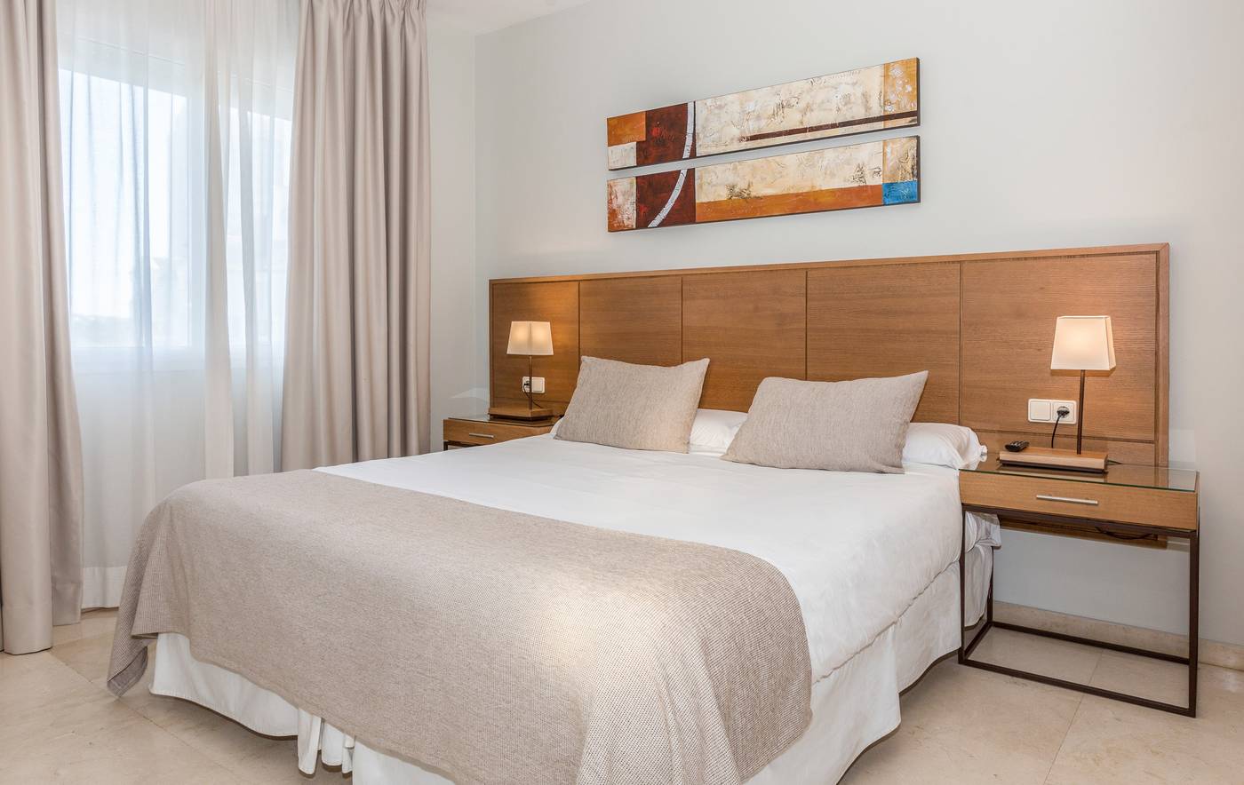 Ona-Alanda-Club-Marbella-Room-26