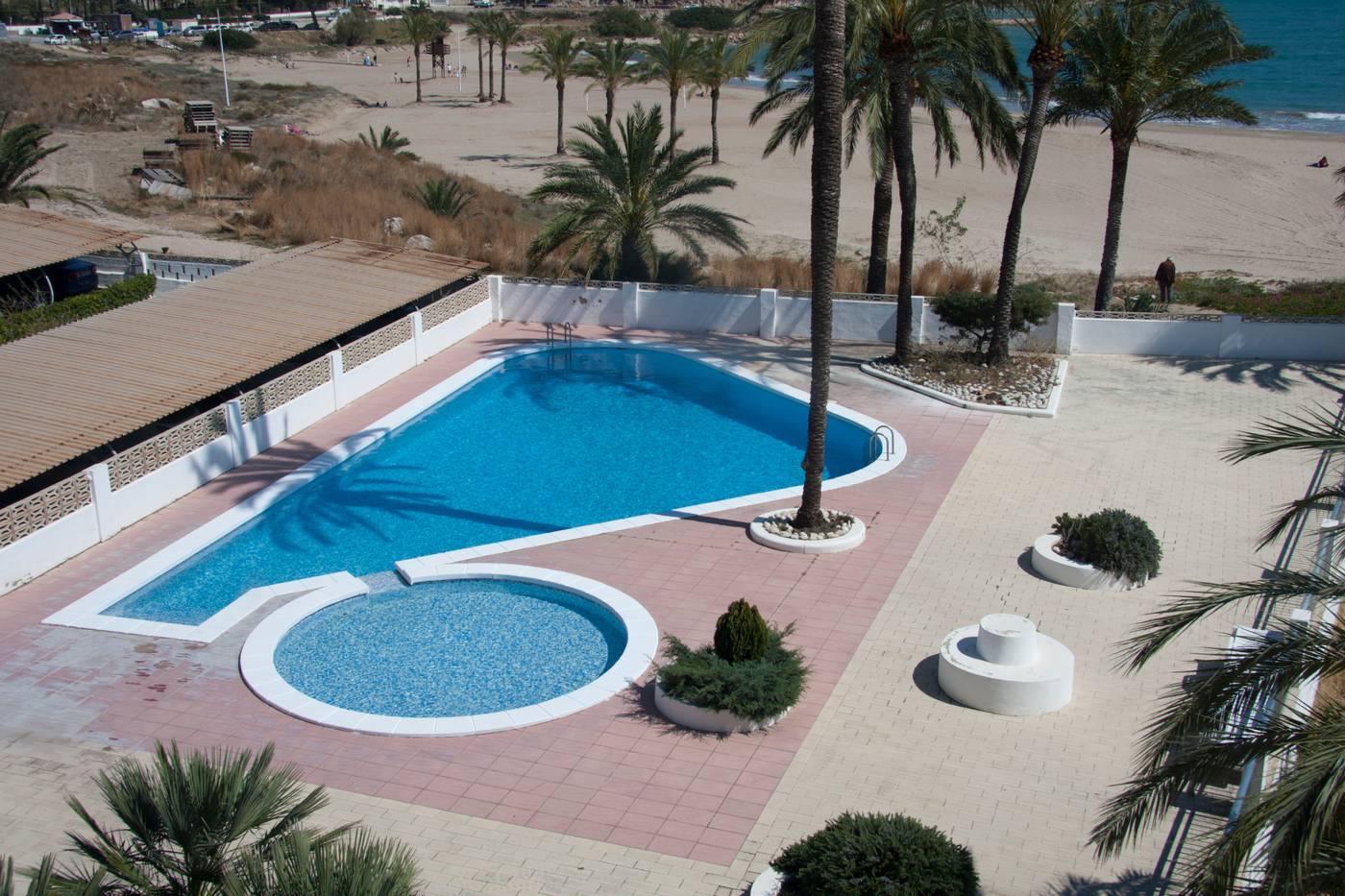 Sicania-Pool-2