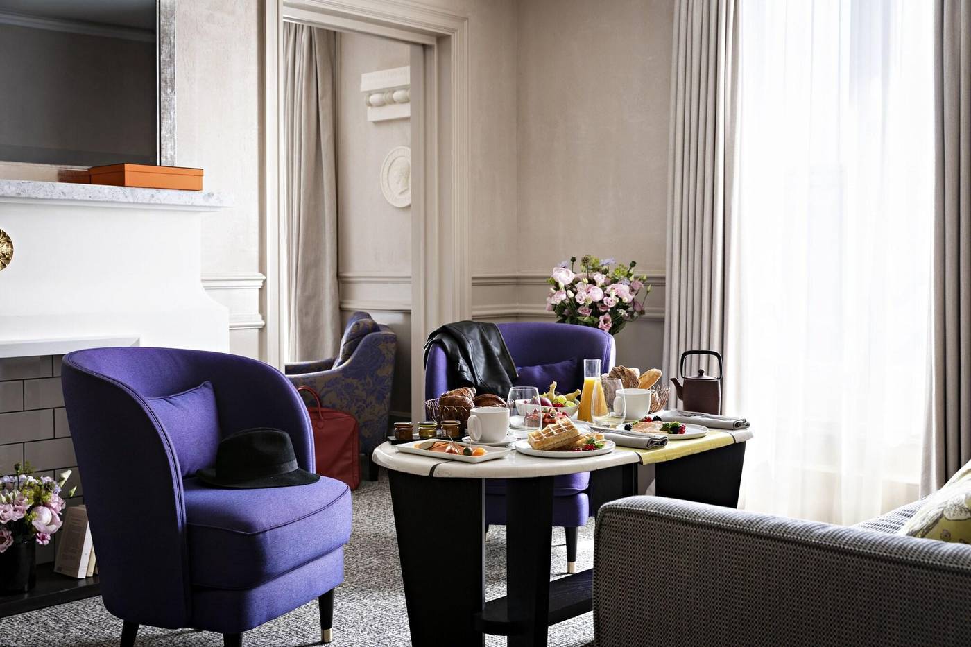 Sofitel-Le-Scribe-Paris-Opera-Room-16