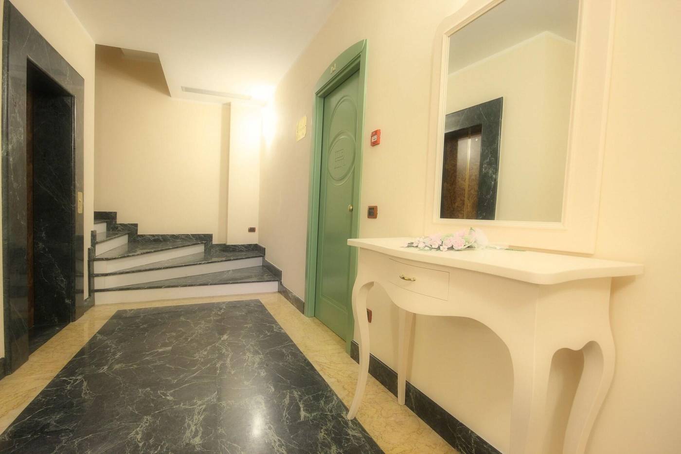 Hotel Rojan-Italy-Sulmona-Lobby-1