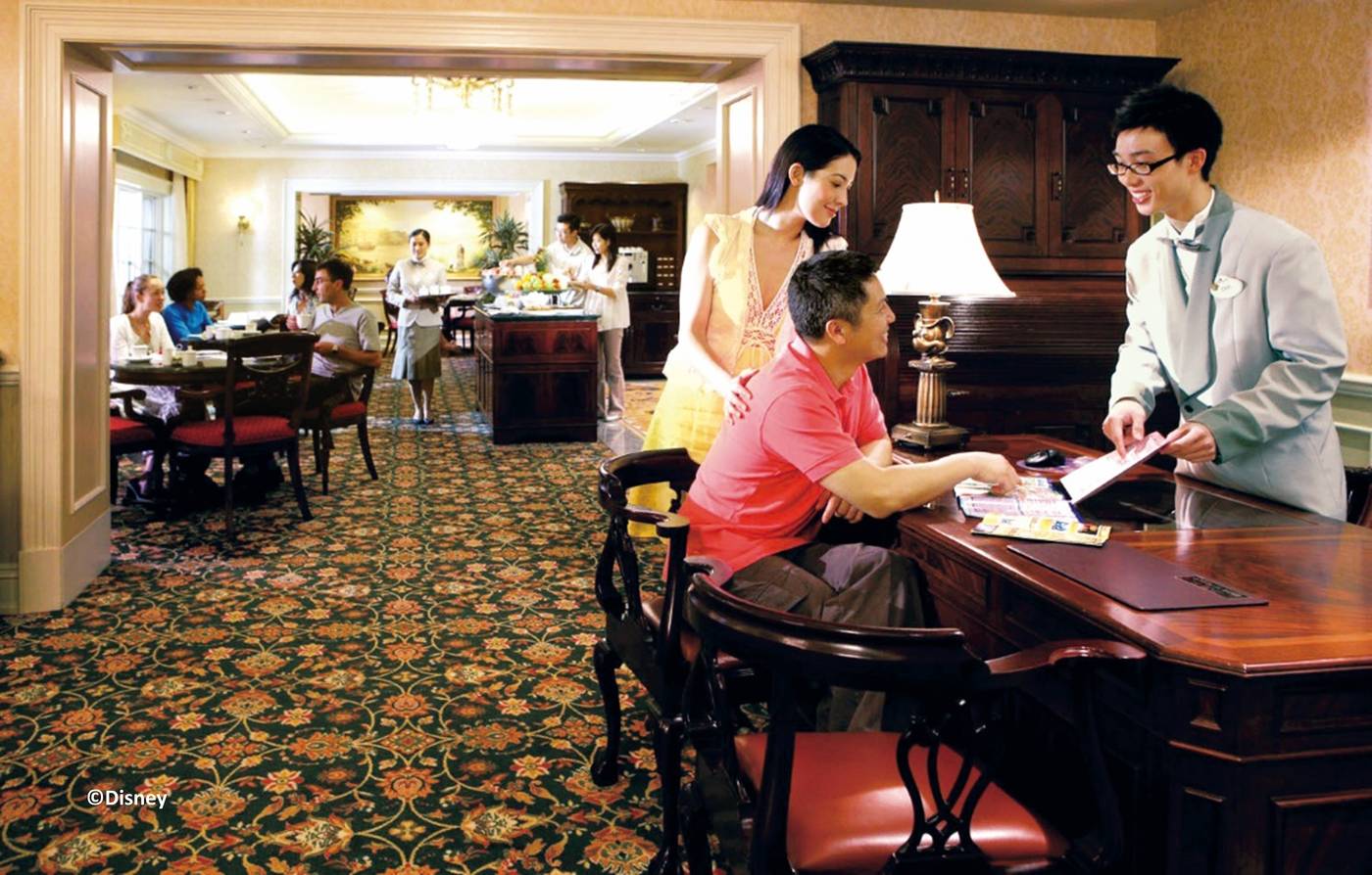 Hong-Kong-Disneyland-Hotel-Room-10