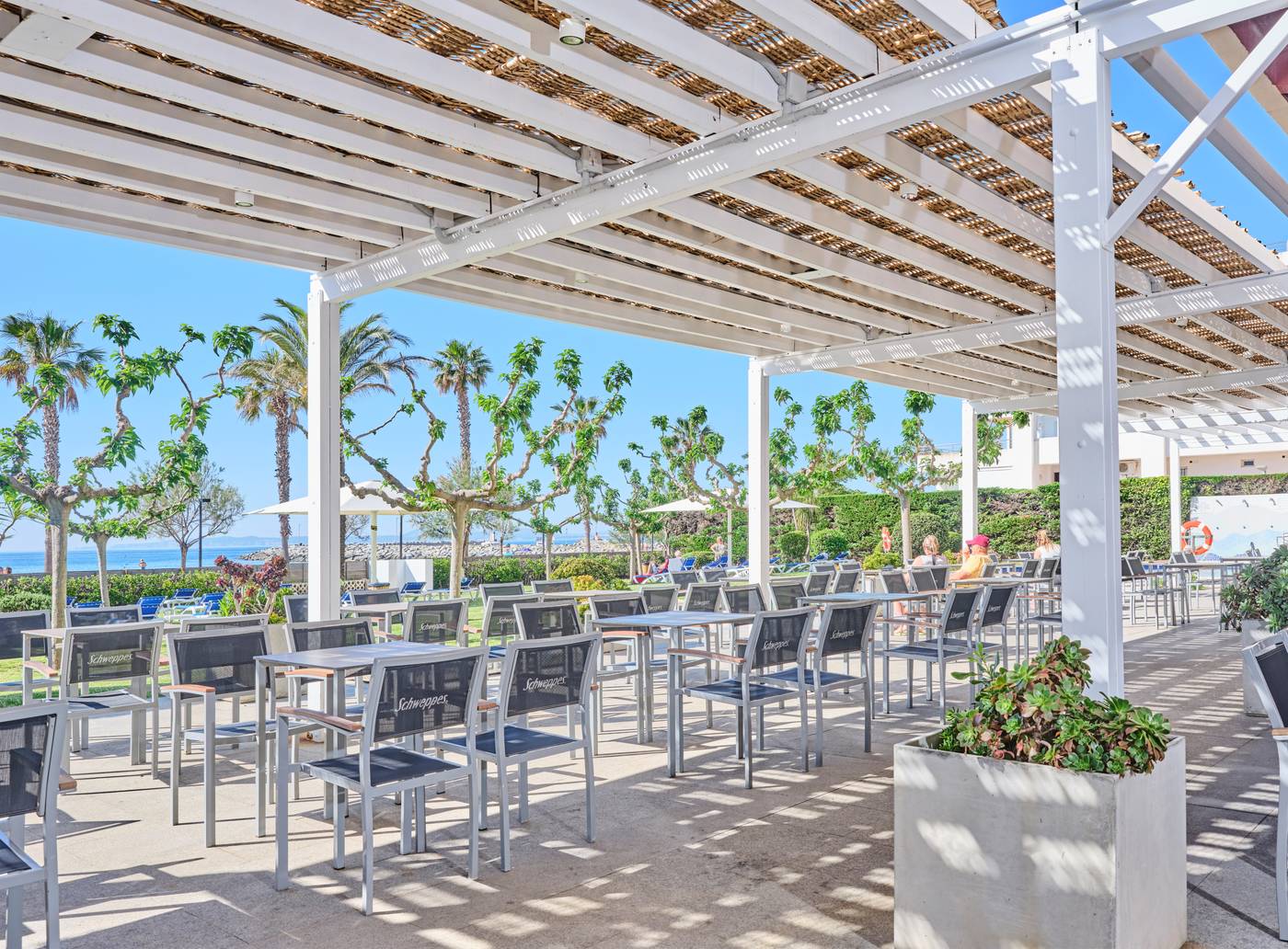 Prestige-Victoria-Bar-17