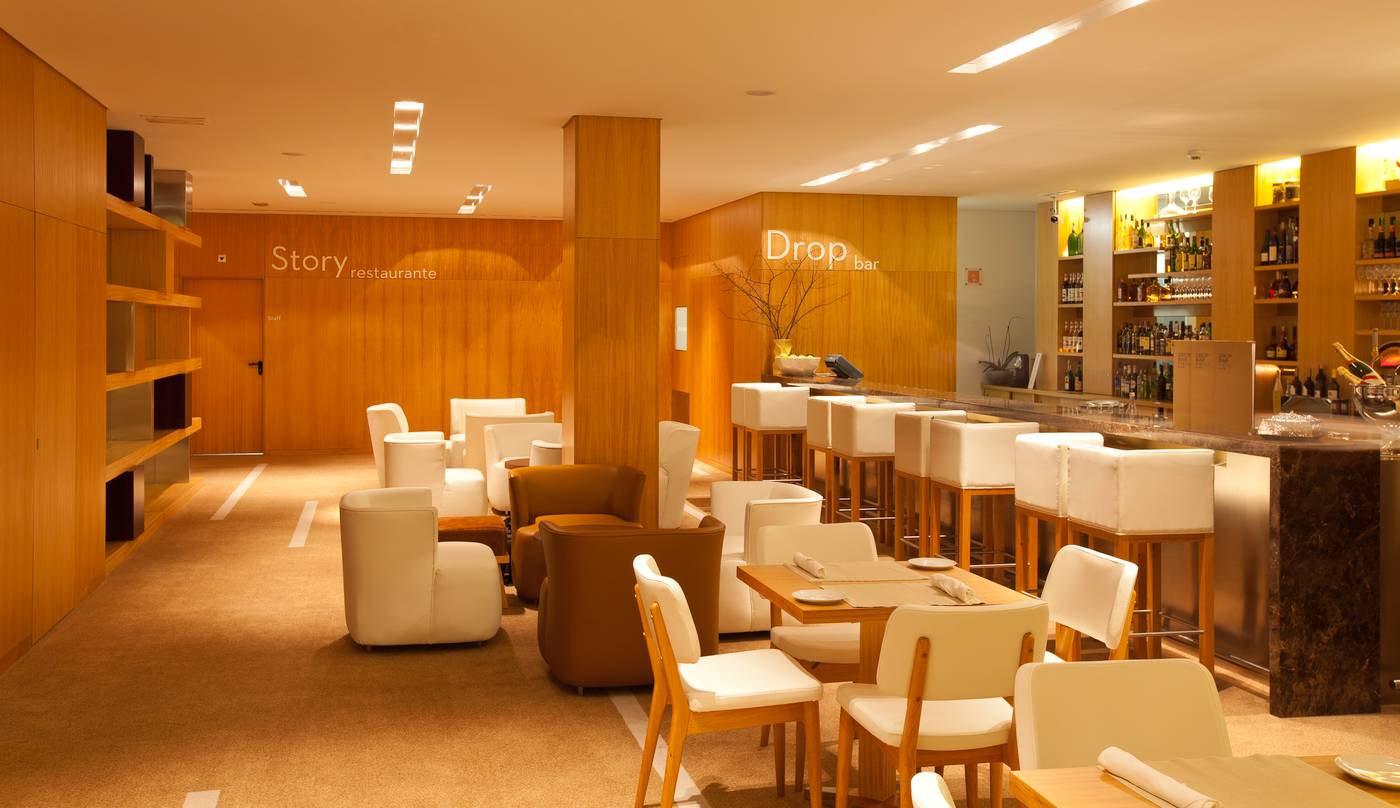 Martinhal-Lisbon-Cascais-Family-Hotel-Bar-23