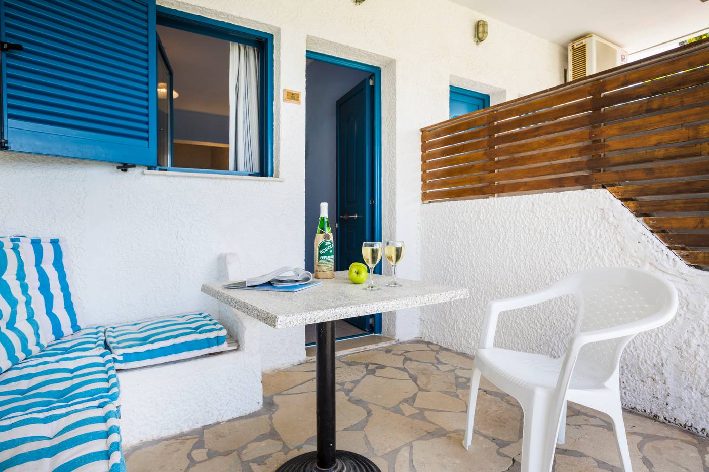 Metaxatos-Apartments-Room-25