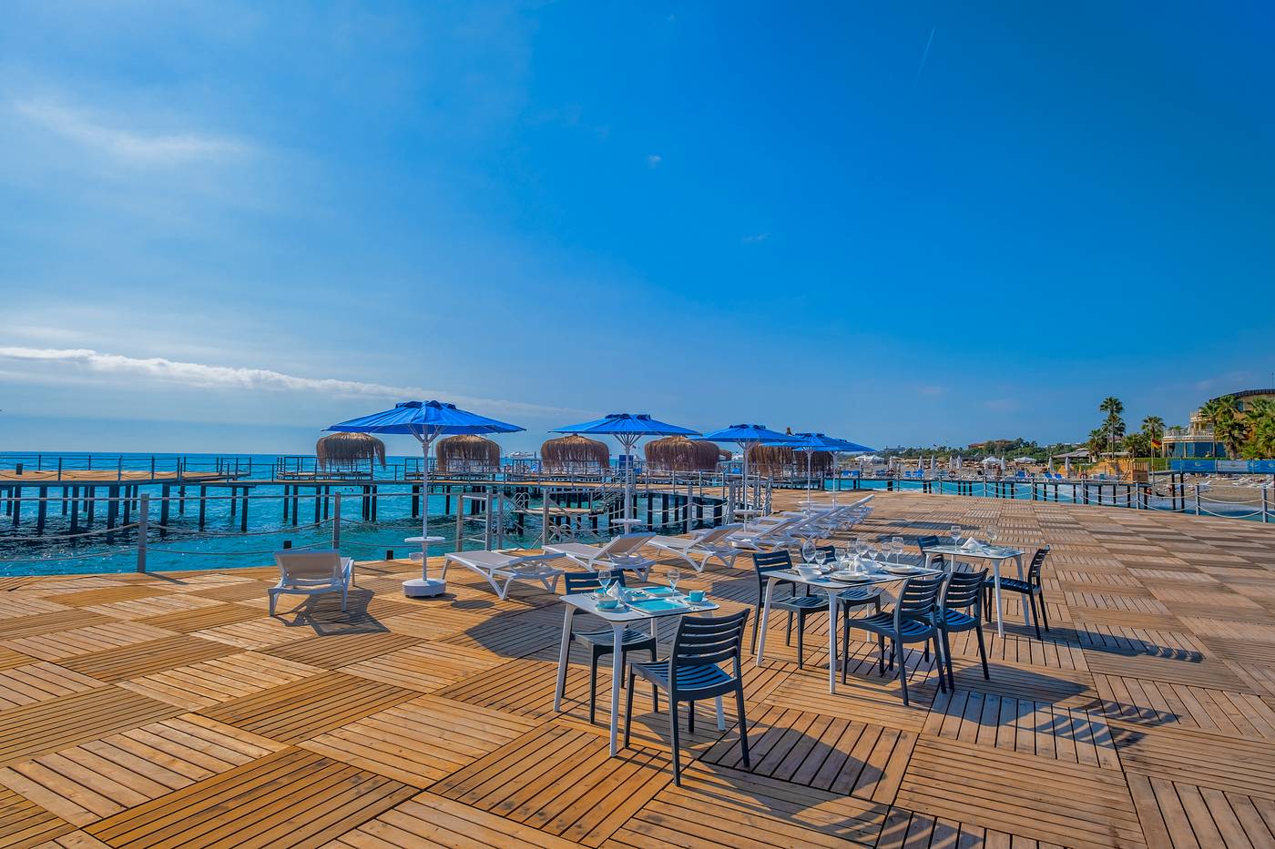 Blue Marlin Deluxe Spa & Resort