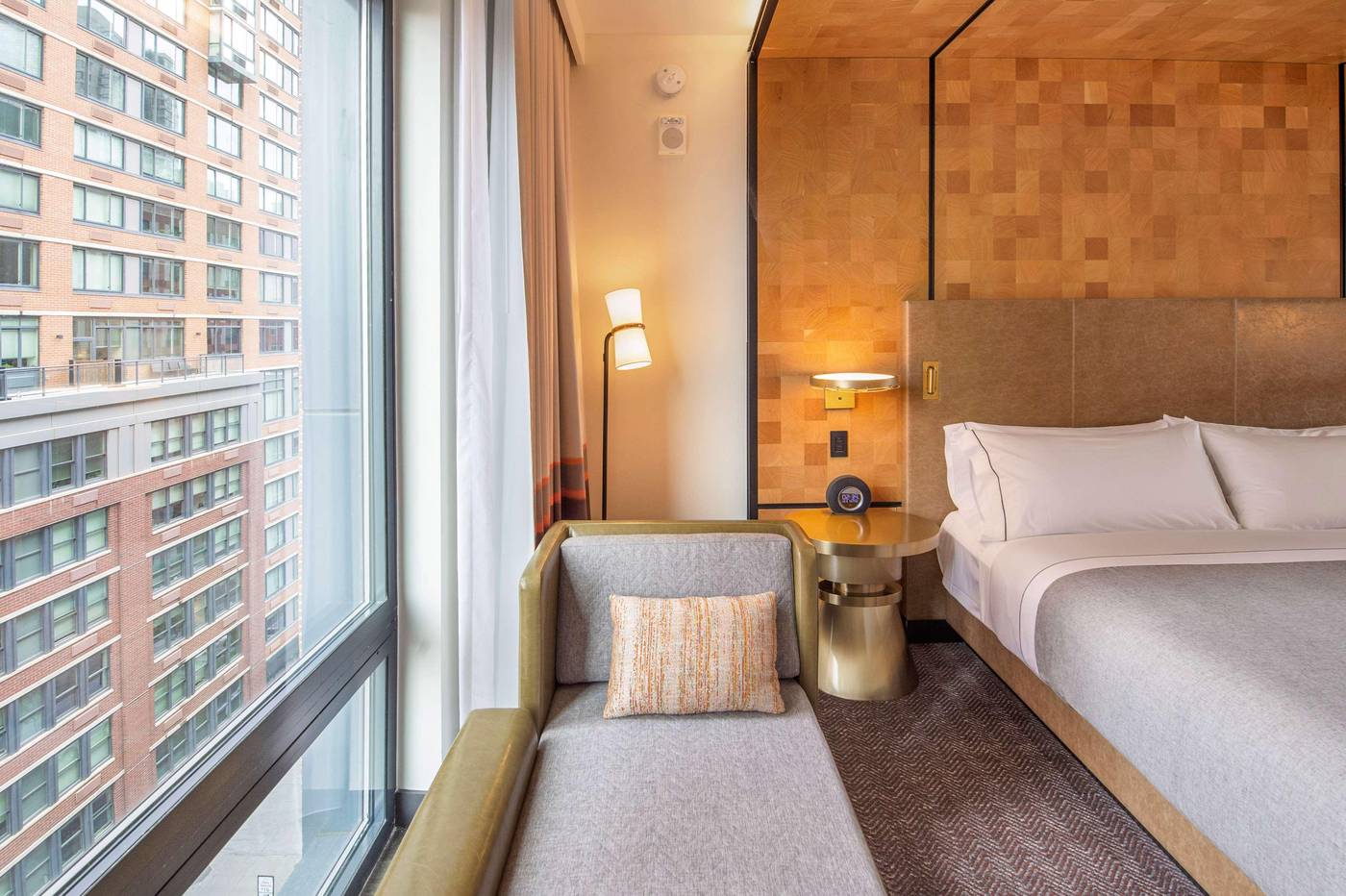 Canopy-by-Hilton-Jersey-City-Arts-District-Room-32