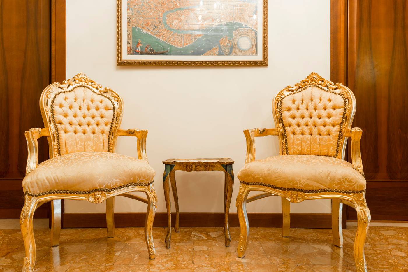 Palazzo-Guardi-Lobby-14