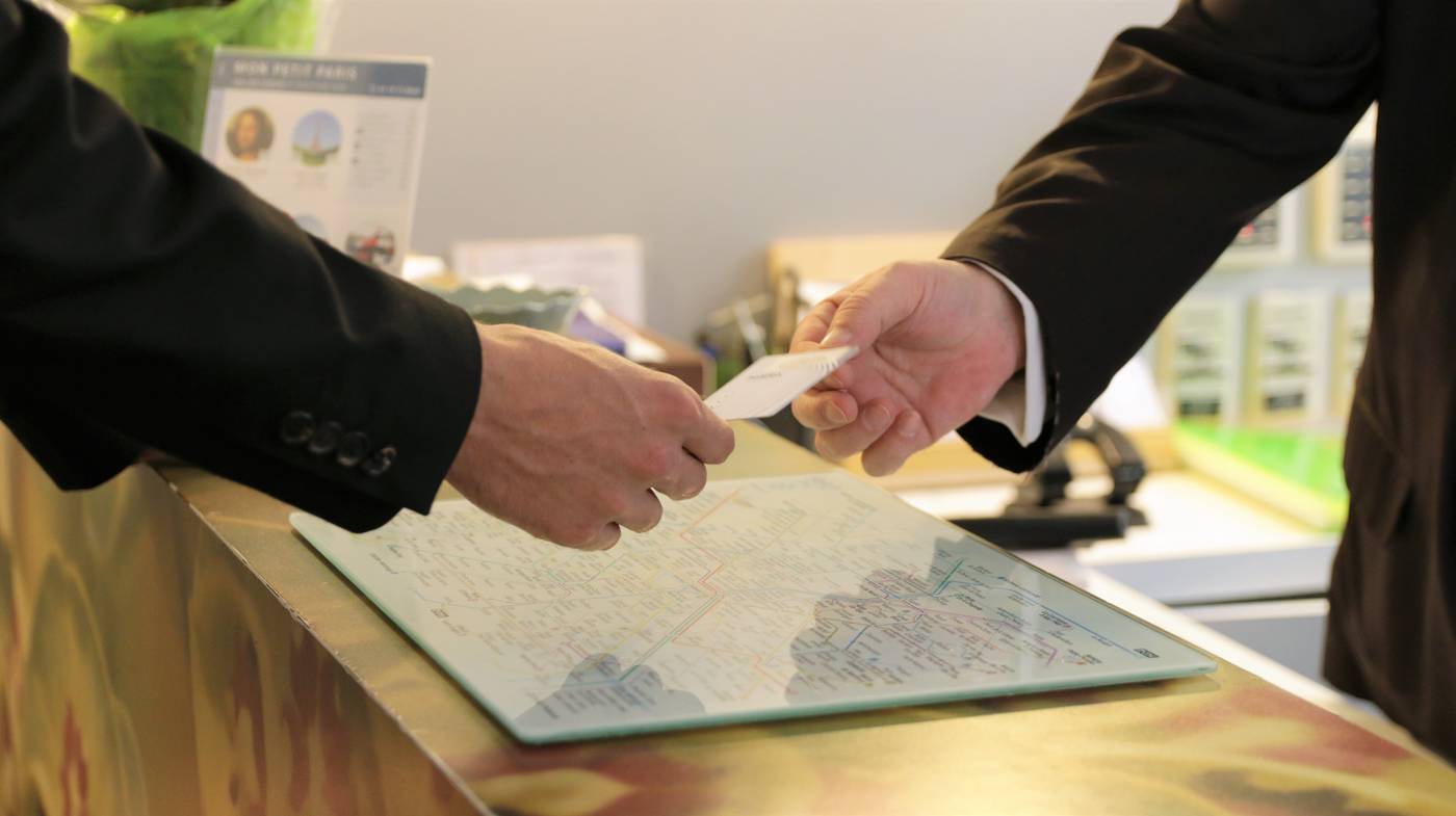 Hotel-Glasgow-Monceau-by-Patrick-Hayat-Lobby-23