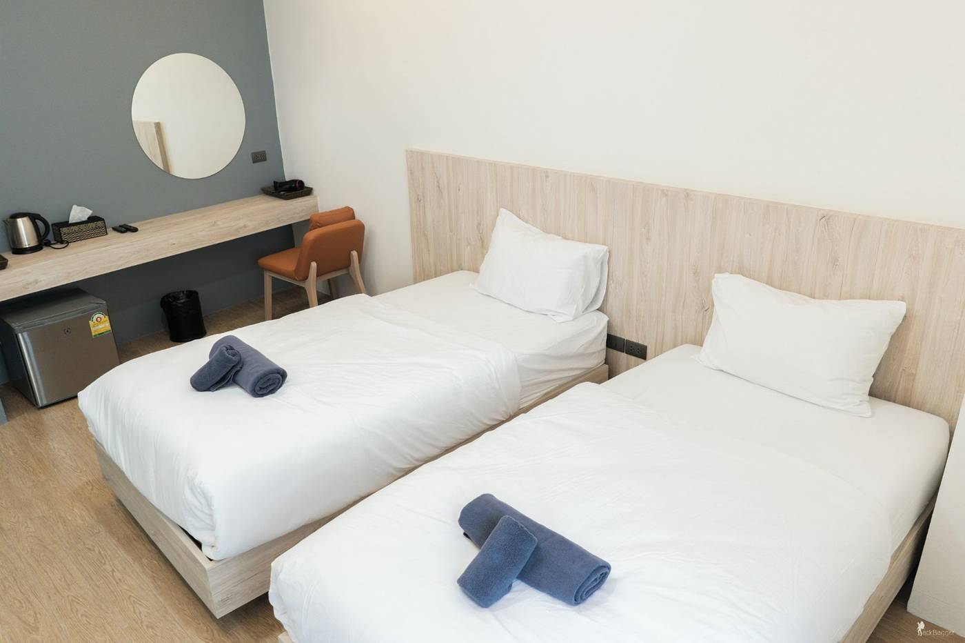 All-Day-Hostel-SHA-by-ZUZU-Room-16