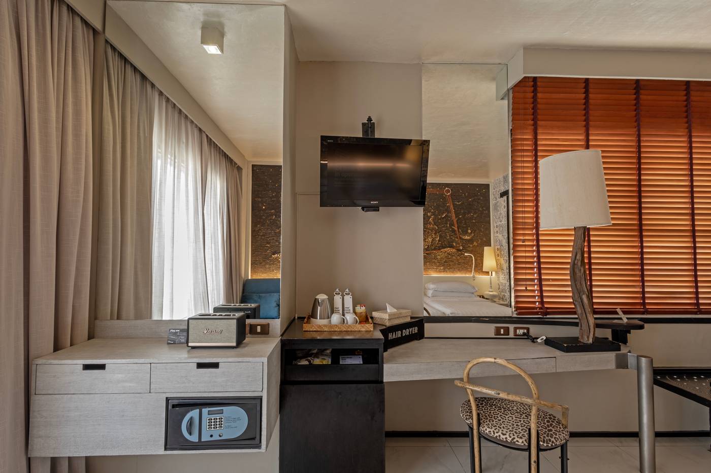 Siam-Siam-Design-Hotel-Bangkok-Room-10