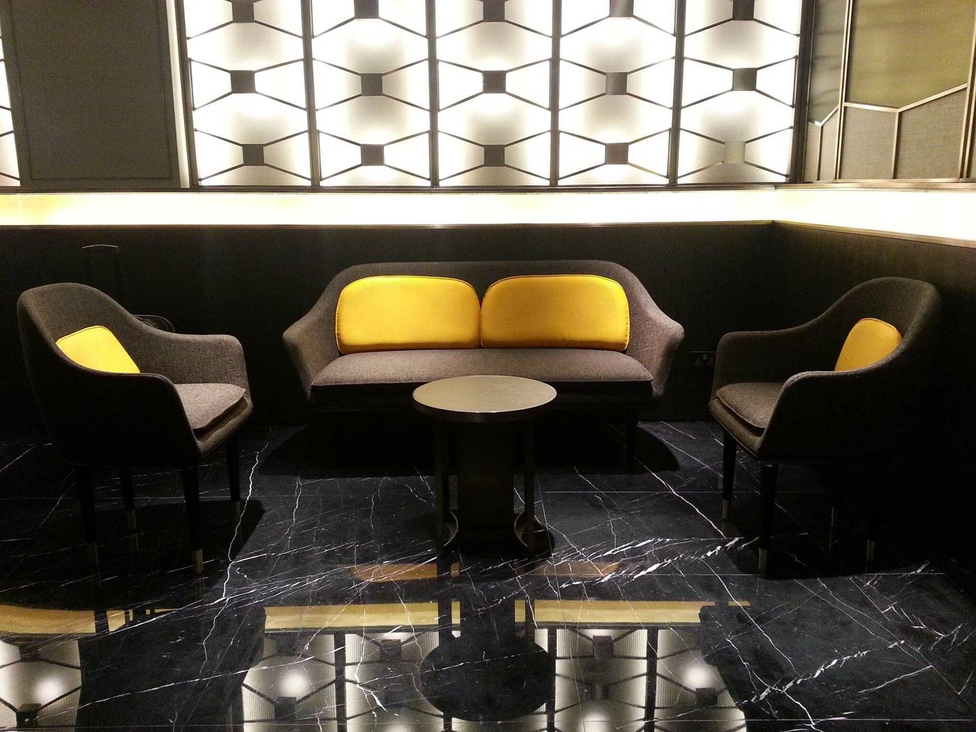 Brighton-Hotel-Hong-Kong-Lobby-4