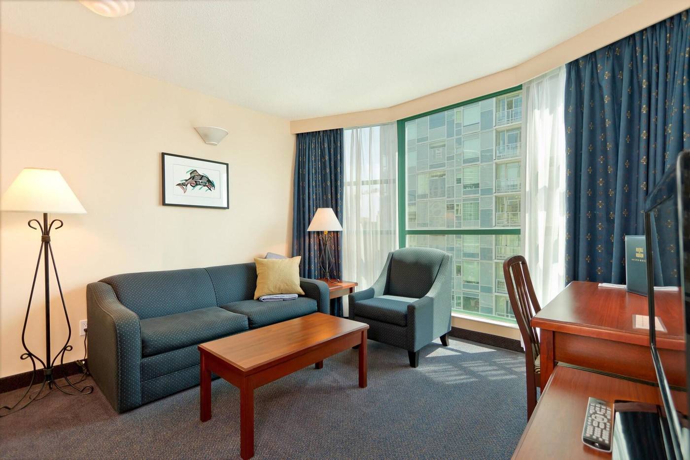 Rosedale-On-Robson-Suites-Hotel-Room-25