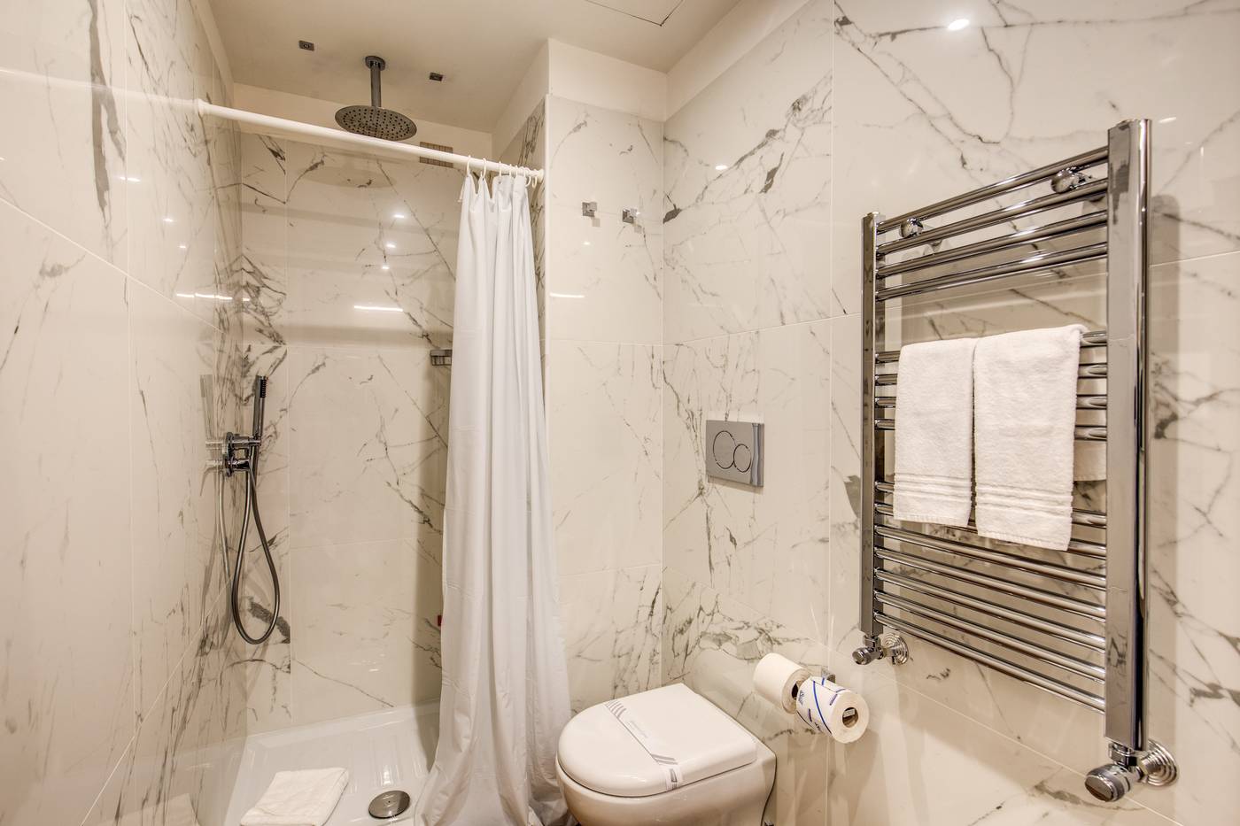 Al-Manthia-Hotel-Room-41