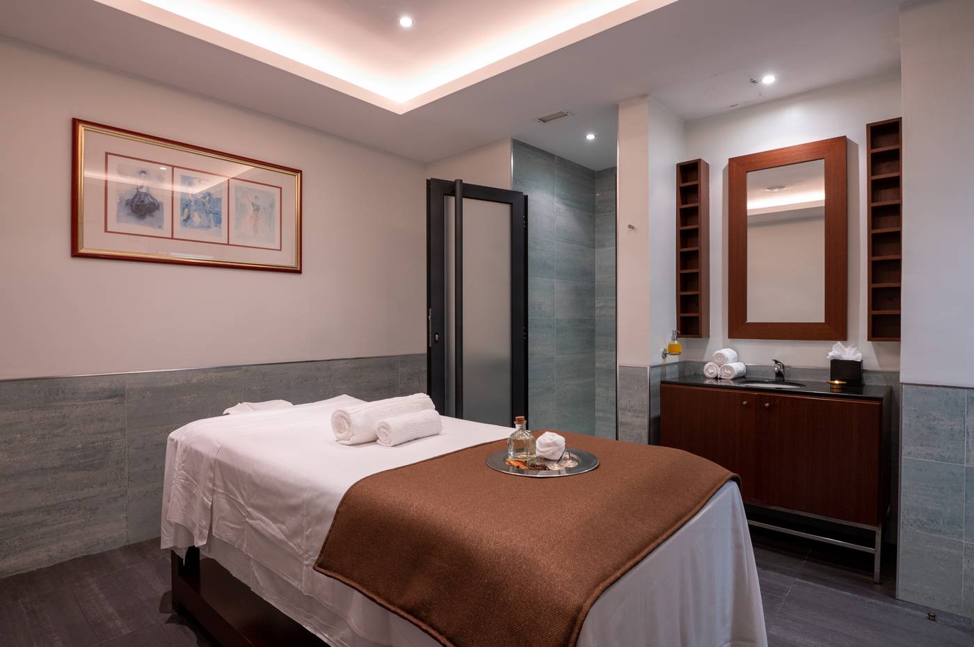 Vila-Gale-Ampalius-Sports-and-Entertainment-55