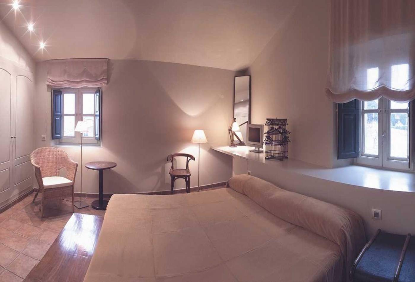 Gran-Claustre-Room-15