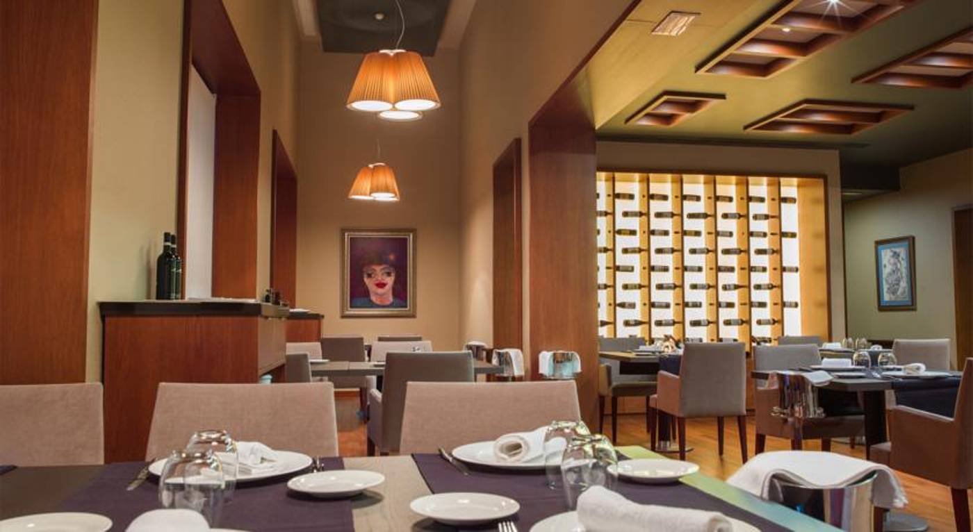 Silken Siete Coronas