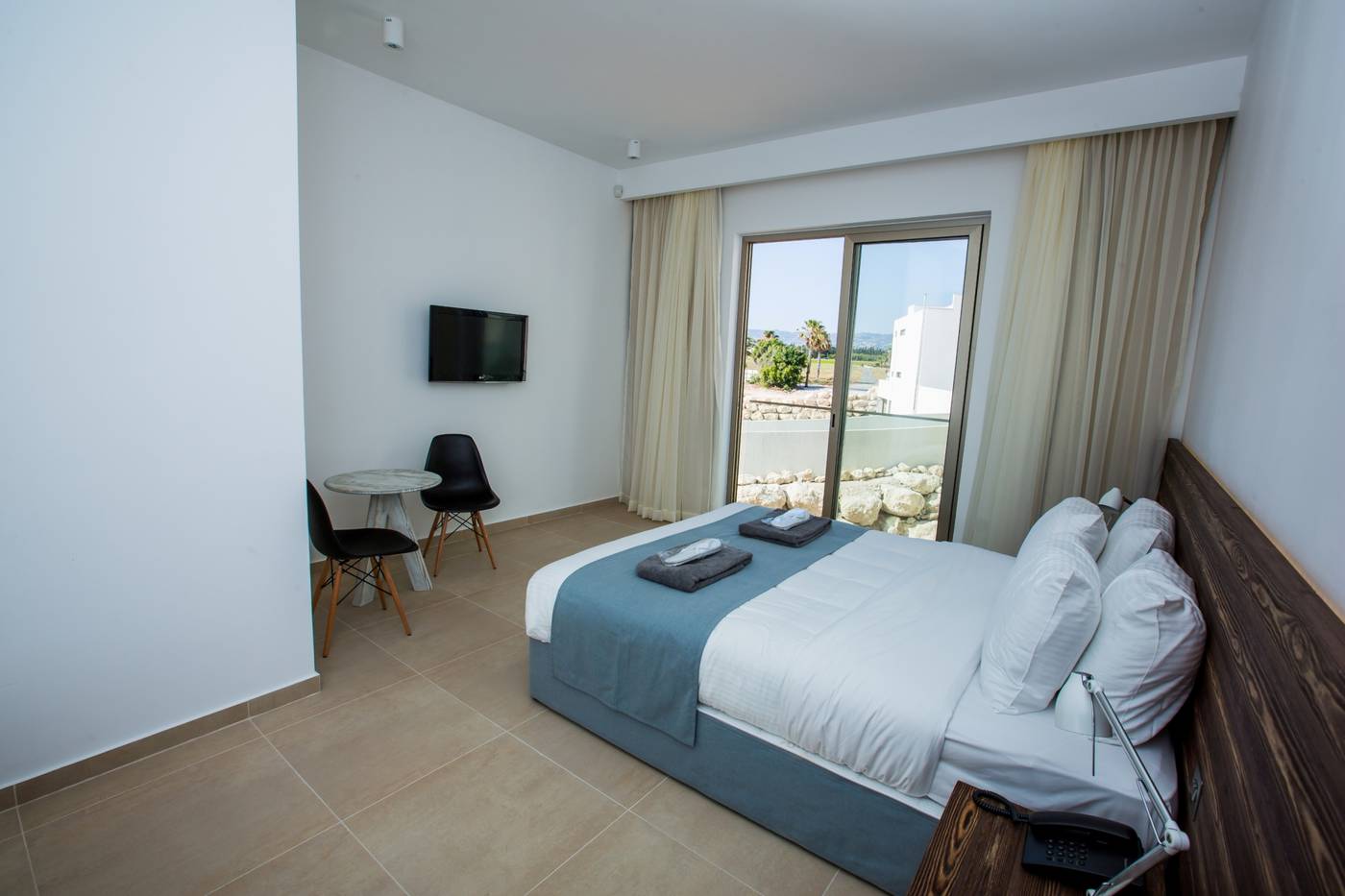 Amphora Hotel & Suites