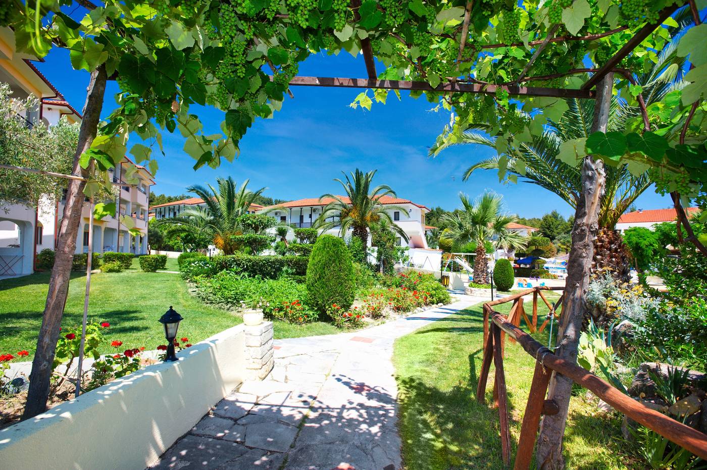 Chrousso-Village-General-view-21