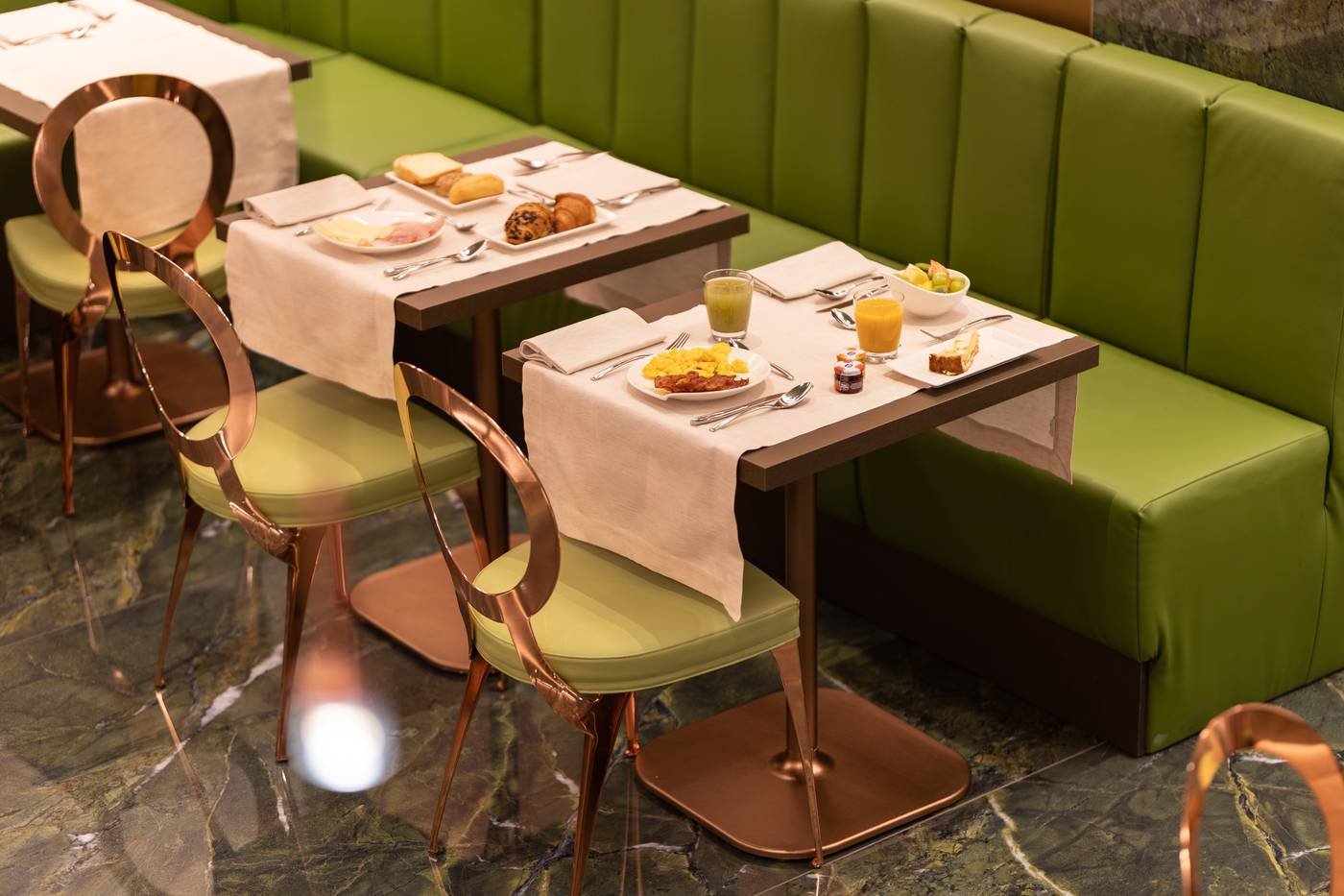 Ariston-Restaurant-20