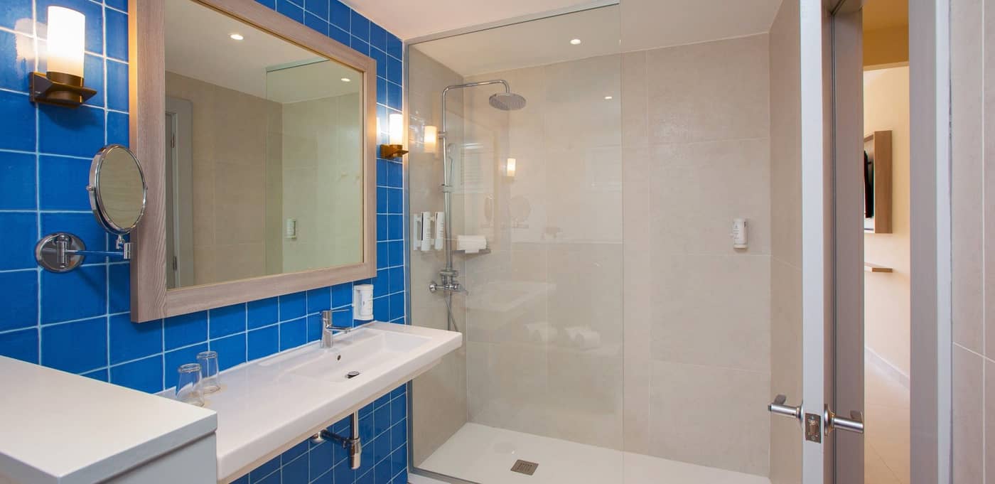 Corallium-Dunamar-by-Lopesan-Hotels-Room-37