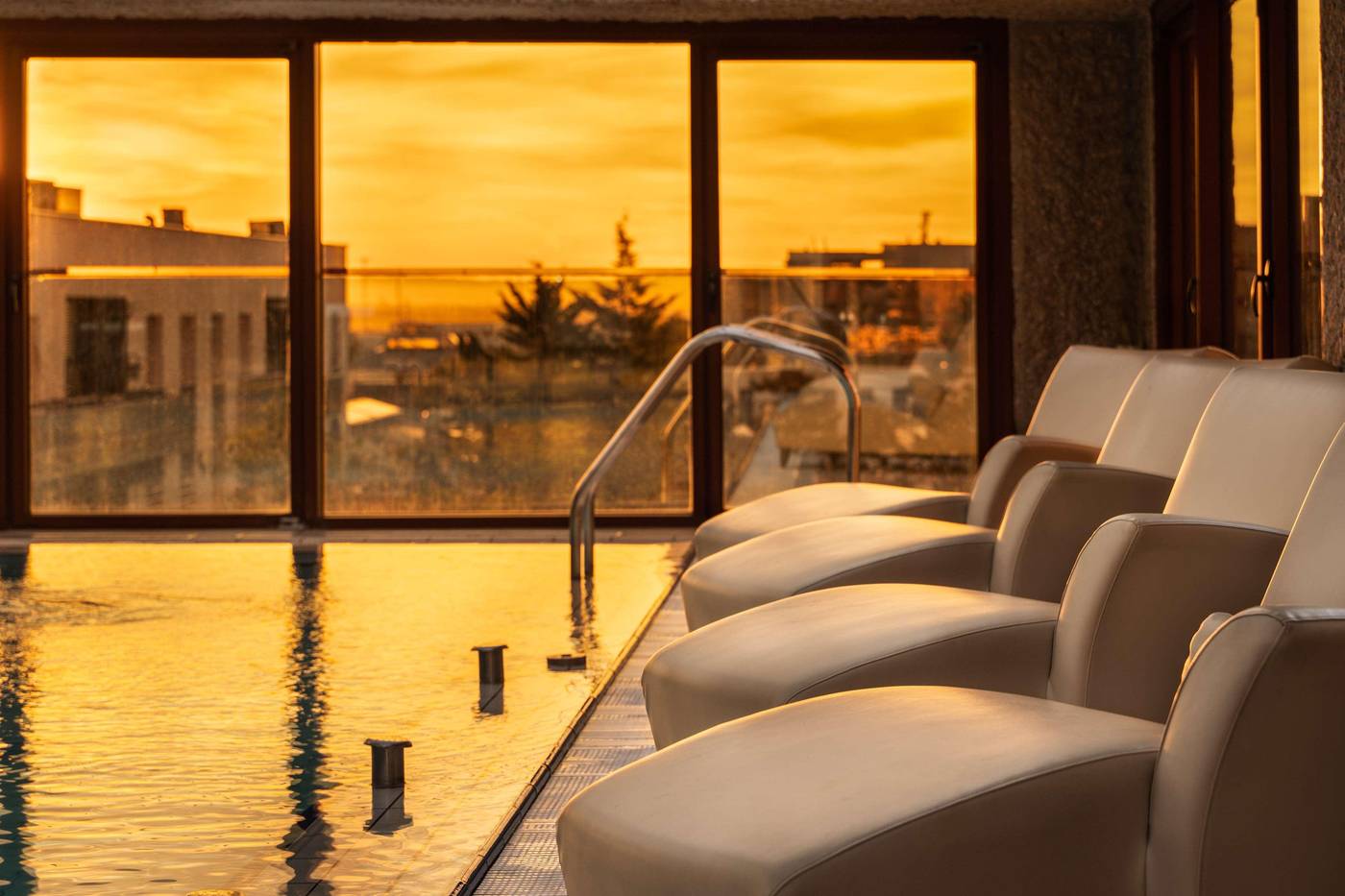 Hilton-Madrid-Airport-Pool-80