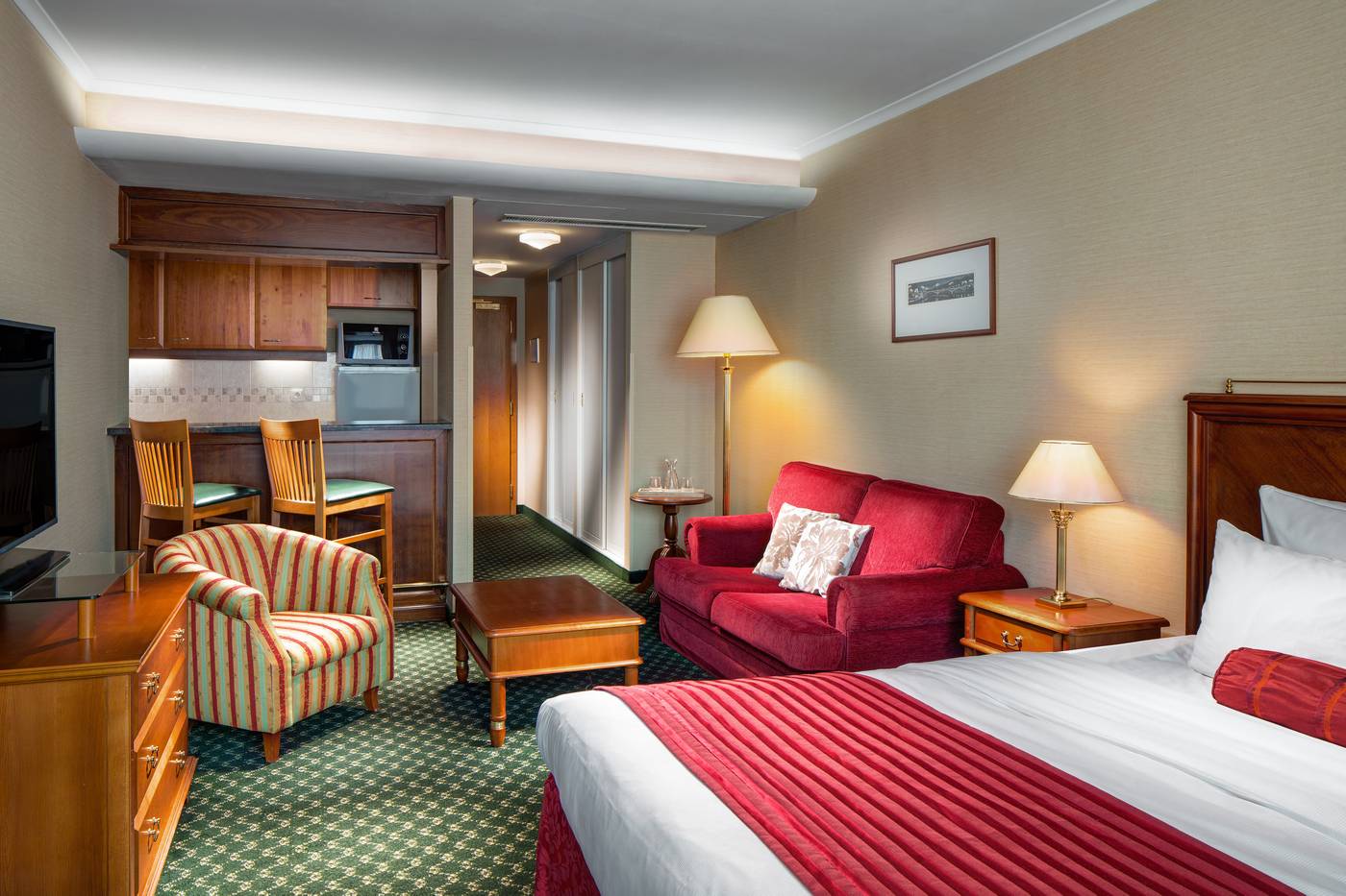 Mamaison-Residence-Downtown-Room-8