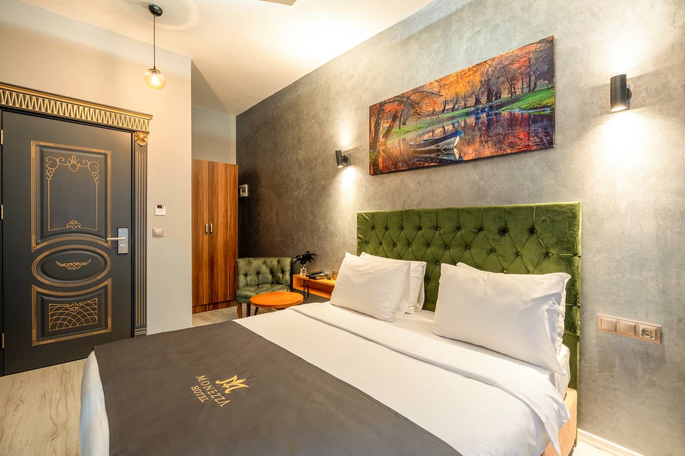 Monezza-Hotel-Room-7