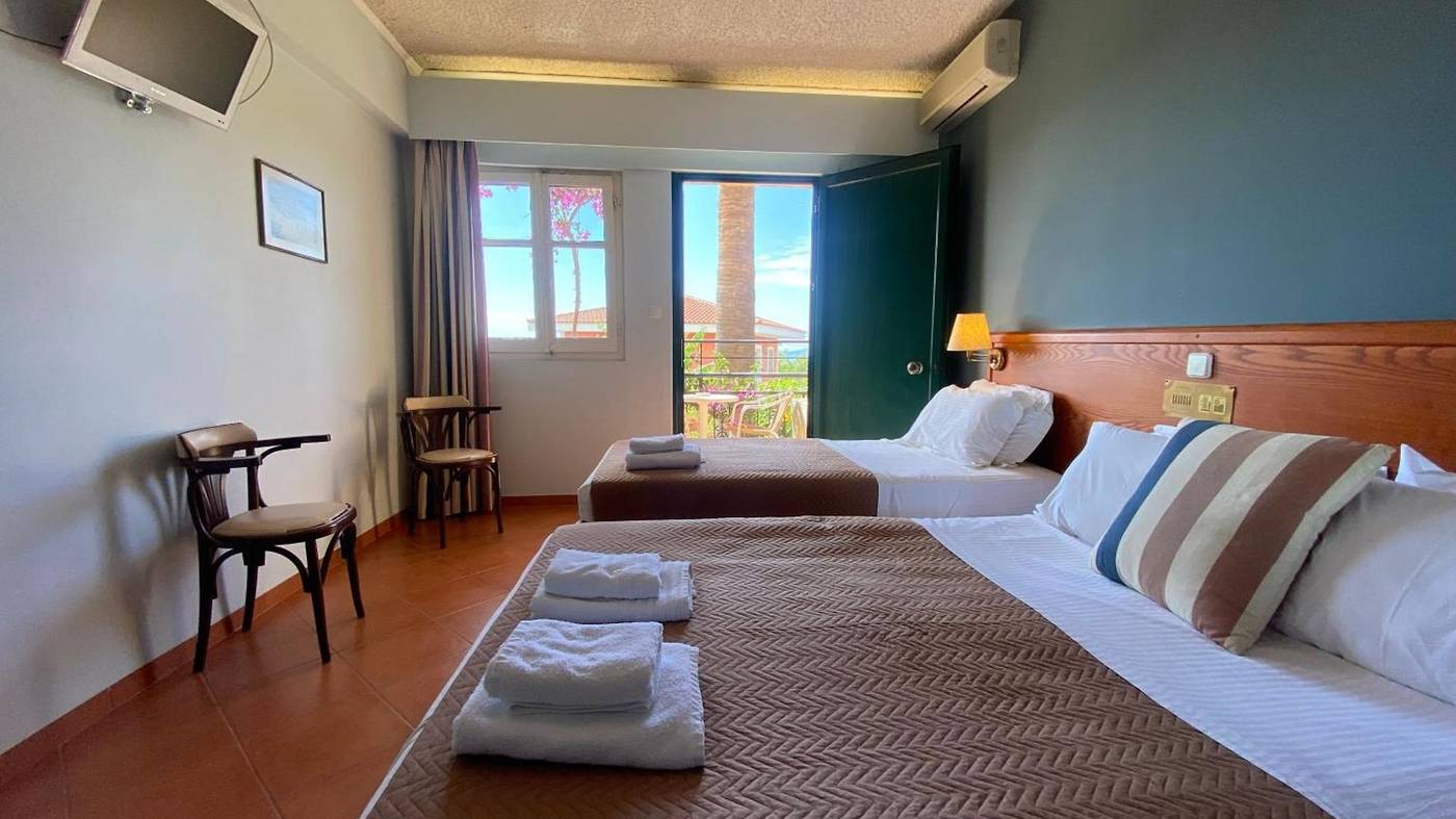 Hotel-Sunrise-Inn-Room-29