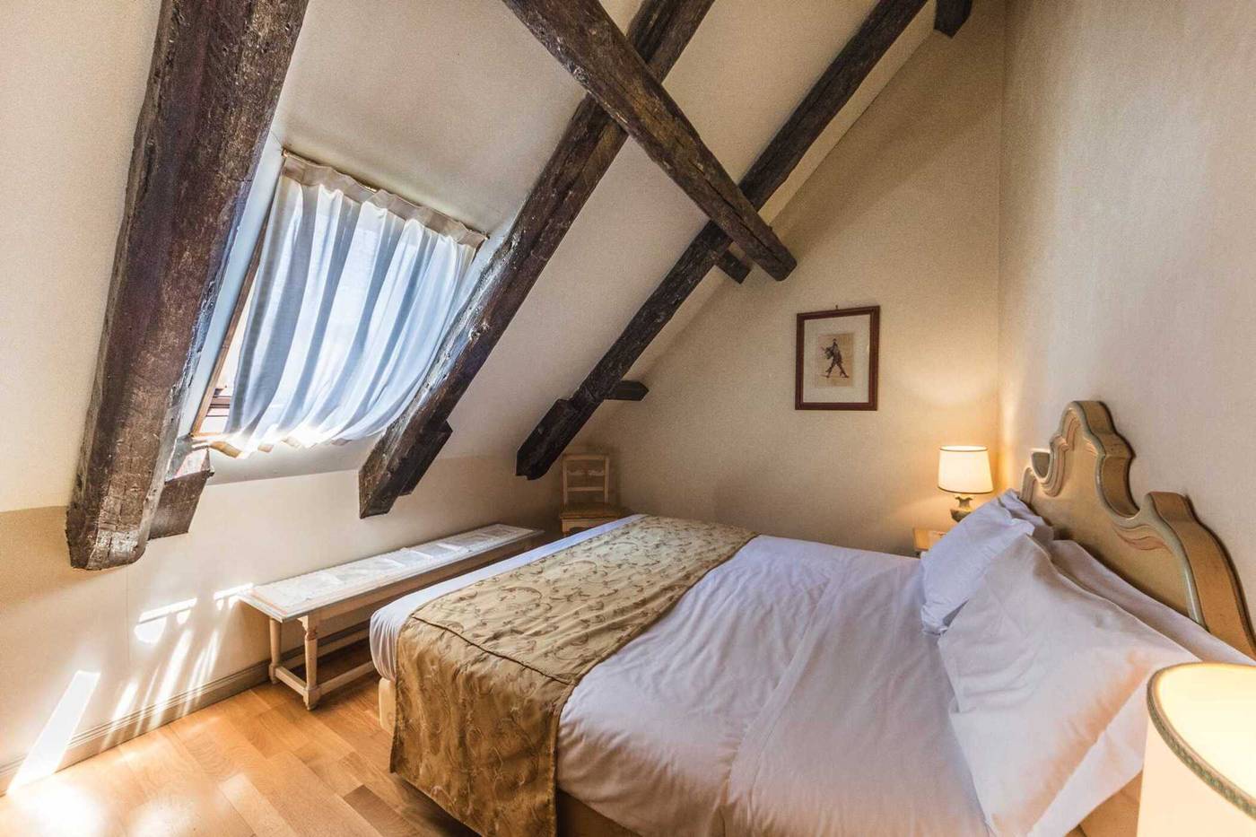 Villa-Laguna-Room-20