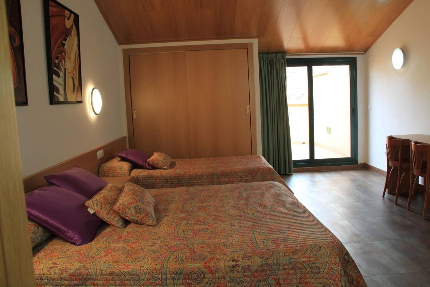 Hotel-Pinxo-Room-5