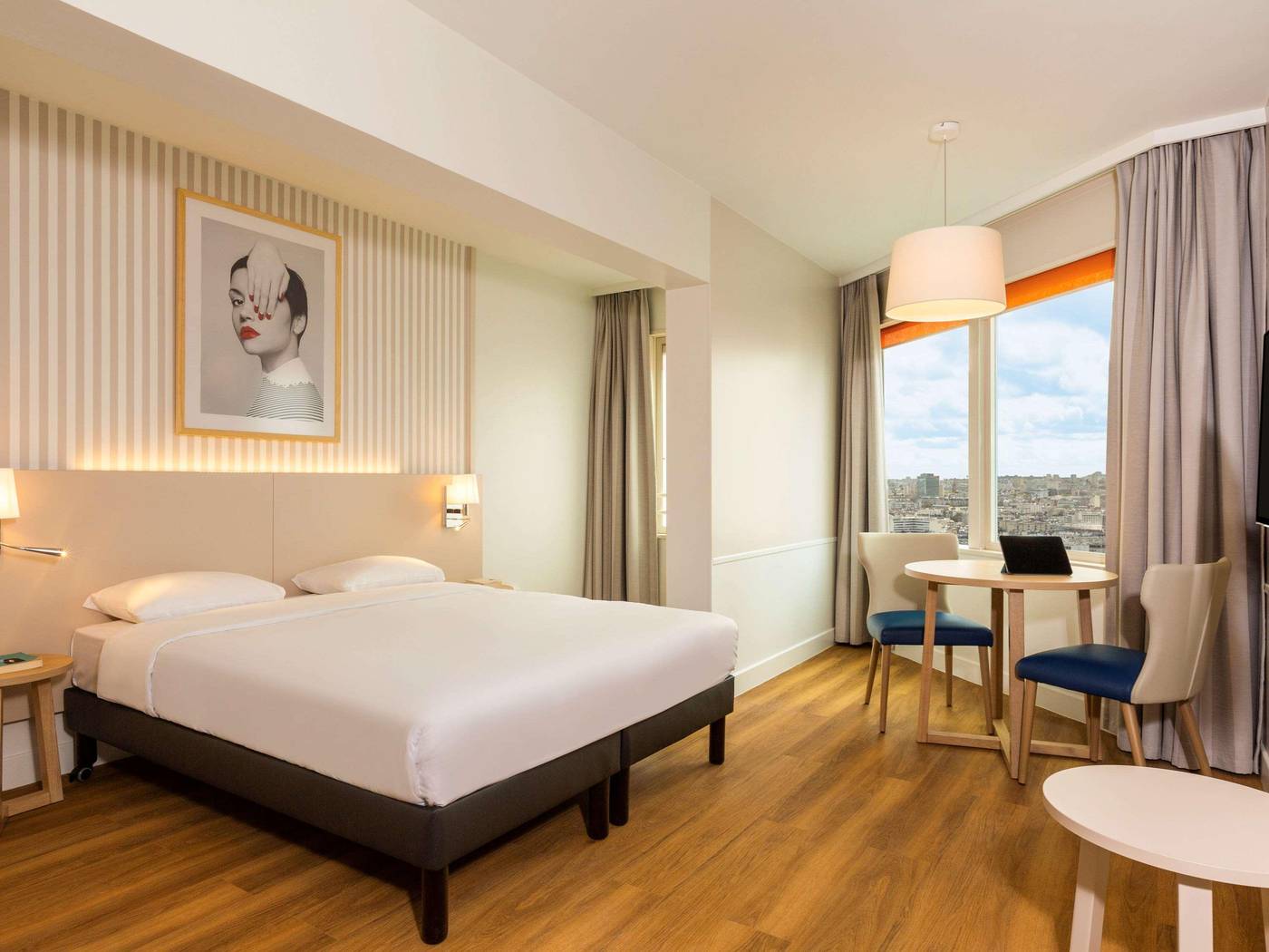 Adagio-Paris-Tour-Eiffel-Room-31