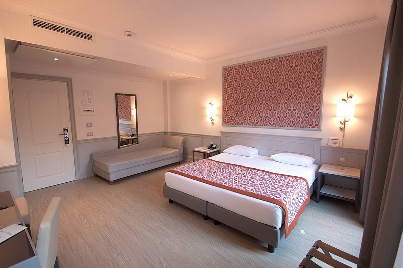 Hotel-Della-Conciliazione-Room-8