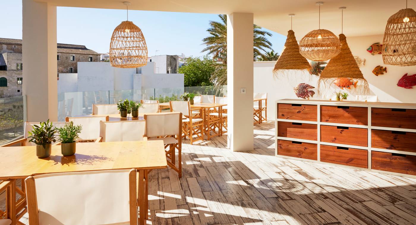 Catalonia-Mirador-des-Port-Terrace-17