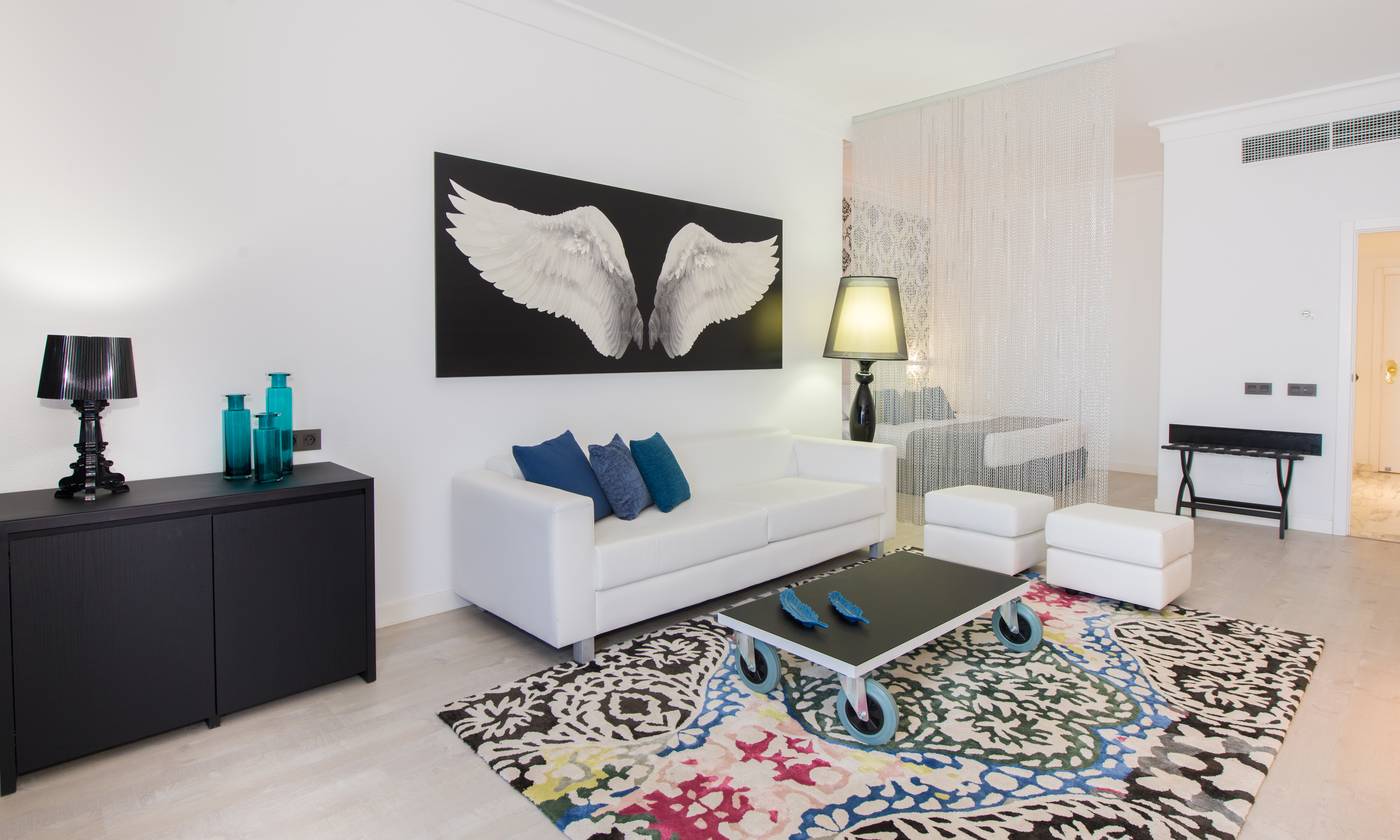 TUI-BLUE-Suite-Princess--Adults-Only--Room-27