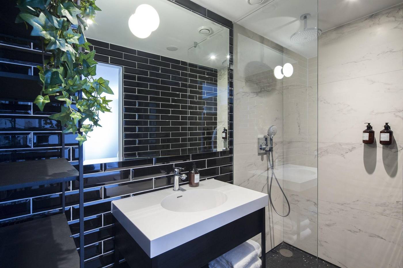 The-Highland-House-Room-27