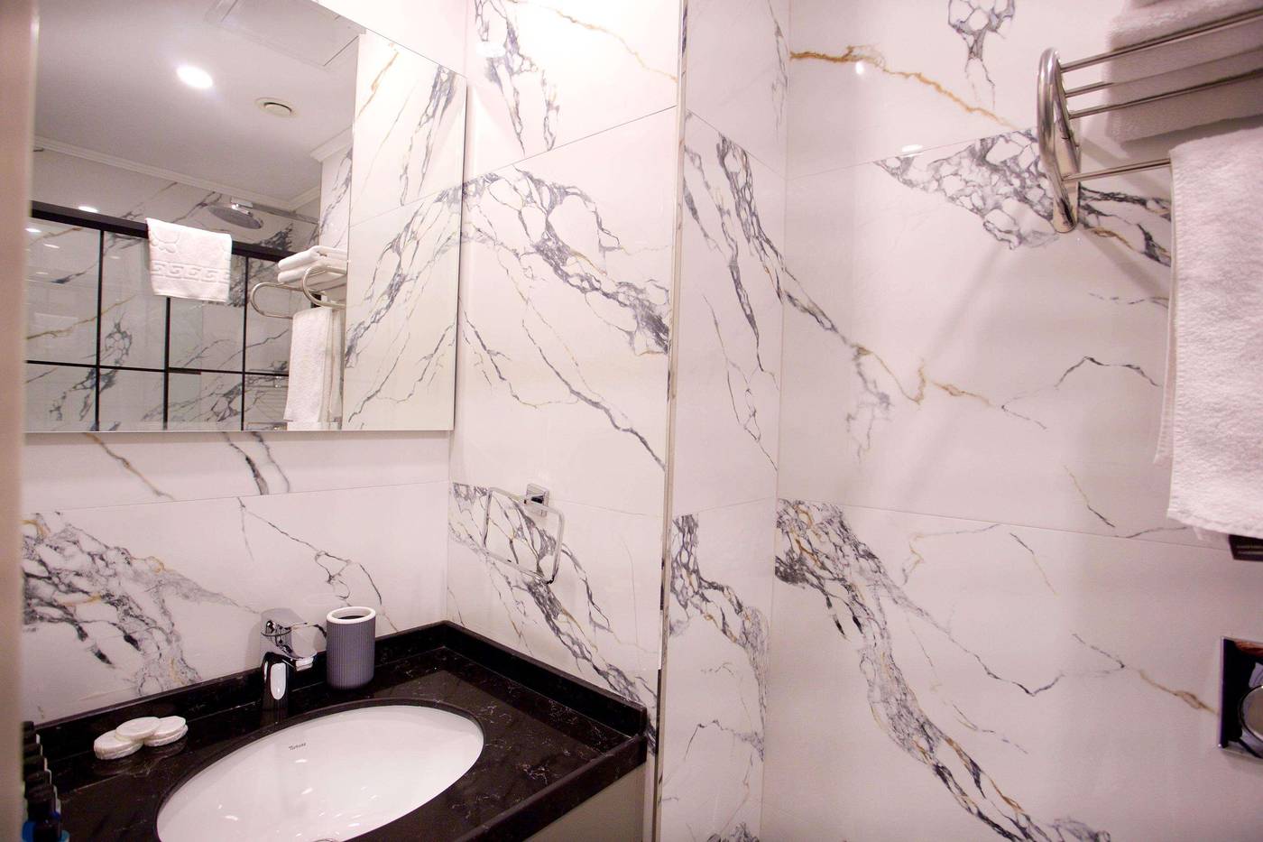 Princely-Suites-Room-44