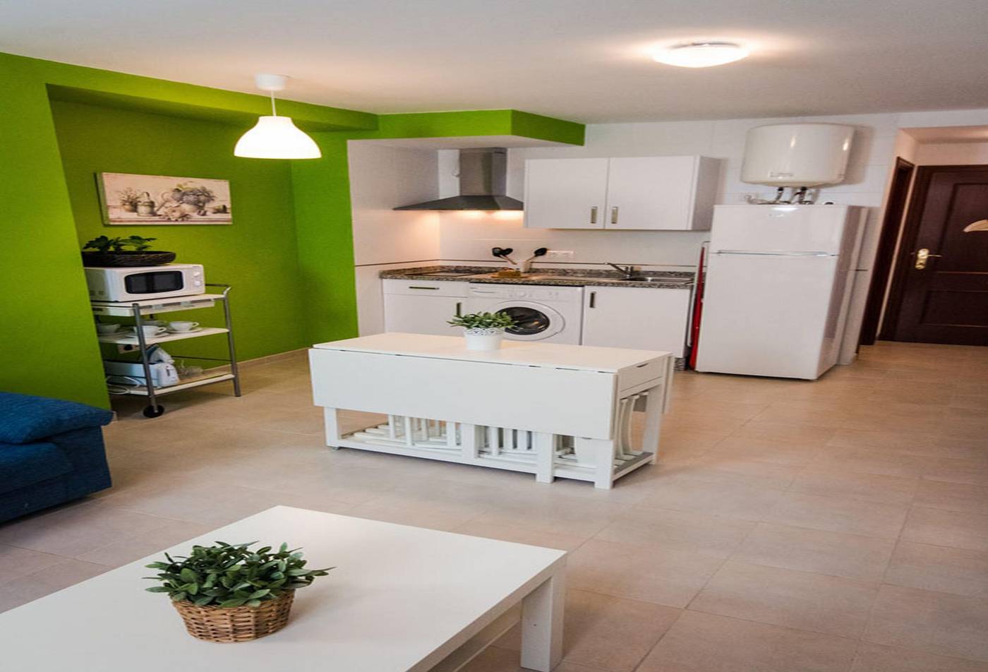 Holidays2Malaga-Studios-Mena-Room-9
