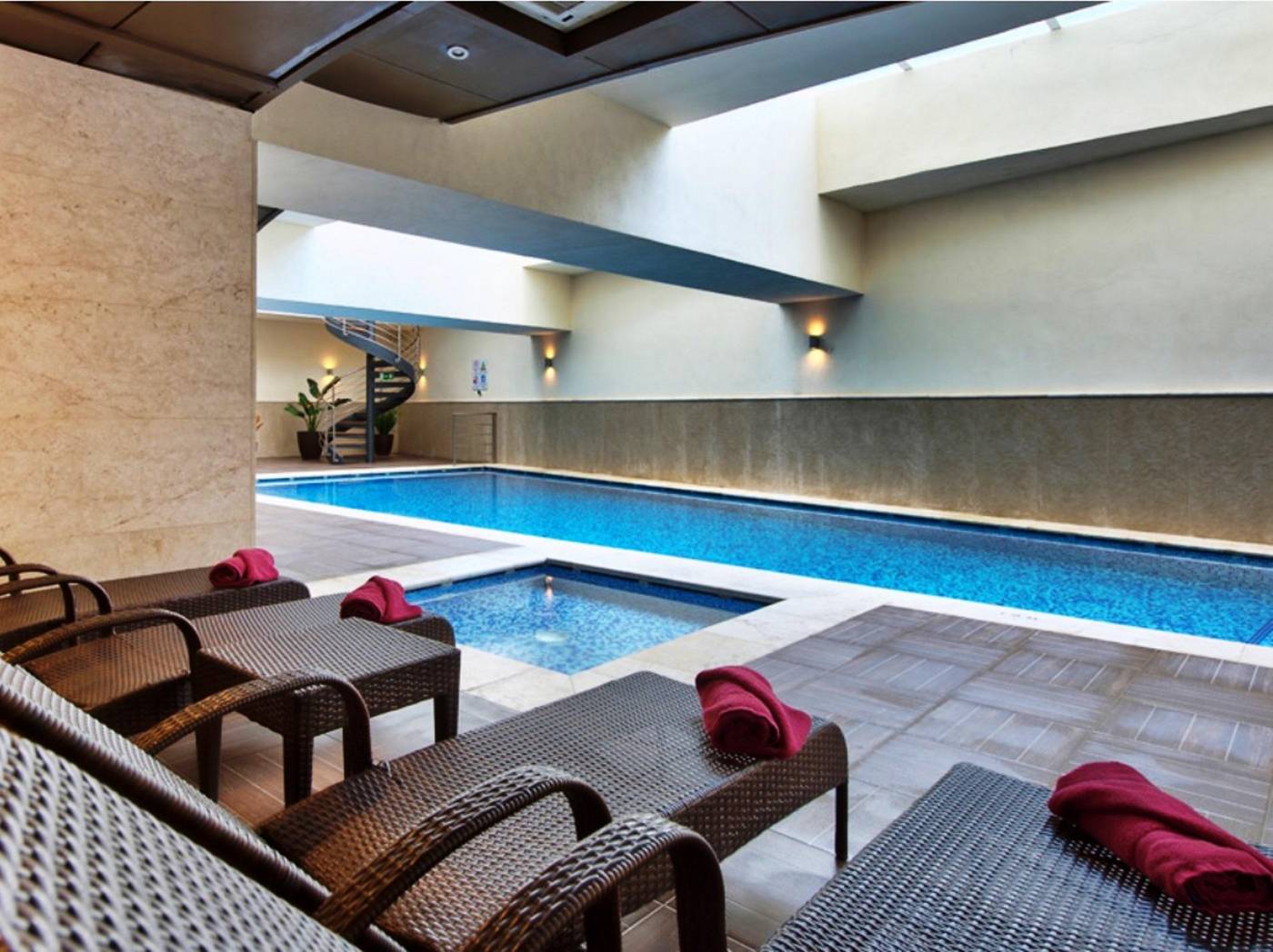 db-San-Antonio-Hotel---Spa-Pool-53