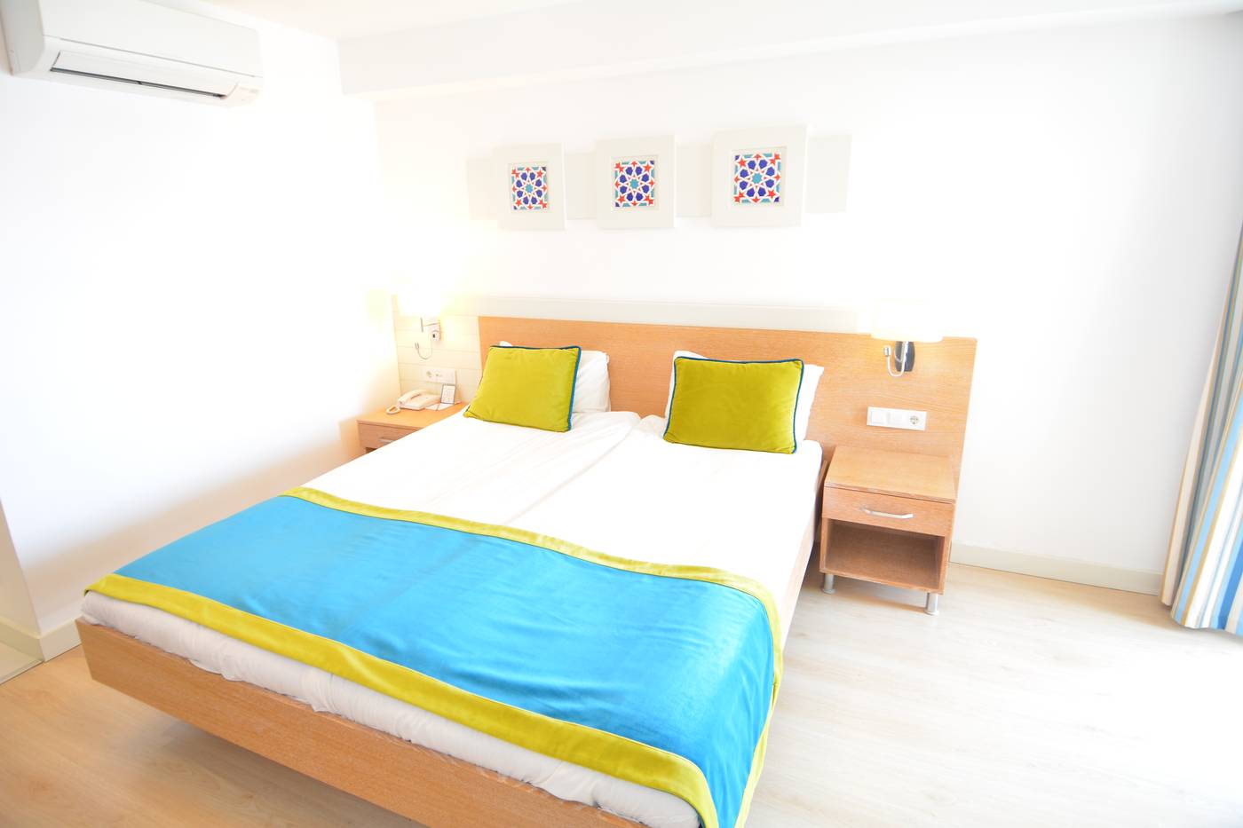 Side-Su-Hotel-Room-29