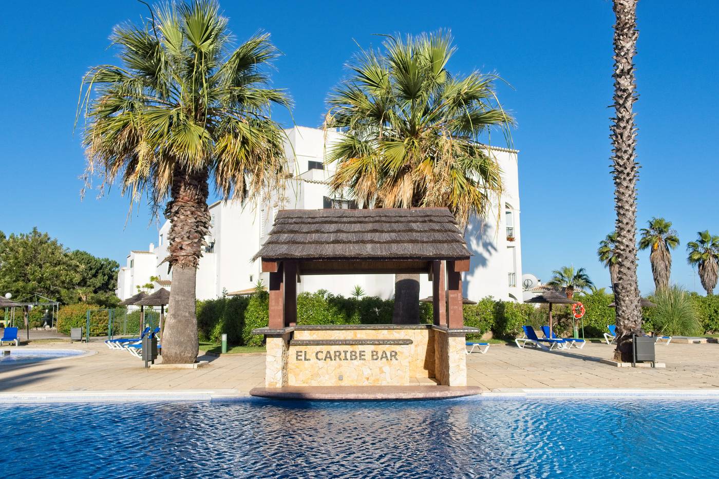 Turim-Estrela-do-Vau-Apartamentos-Turisticos-Pool-15