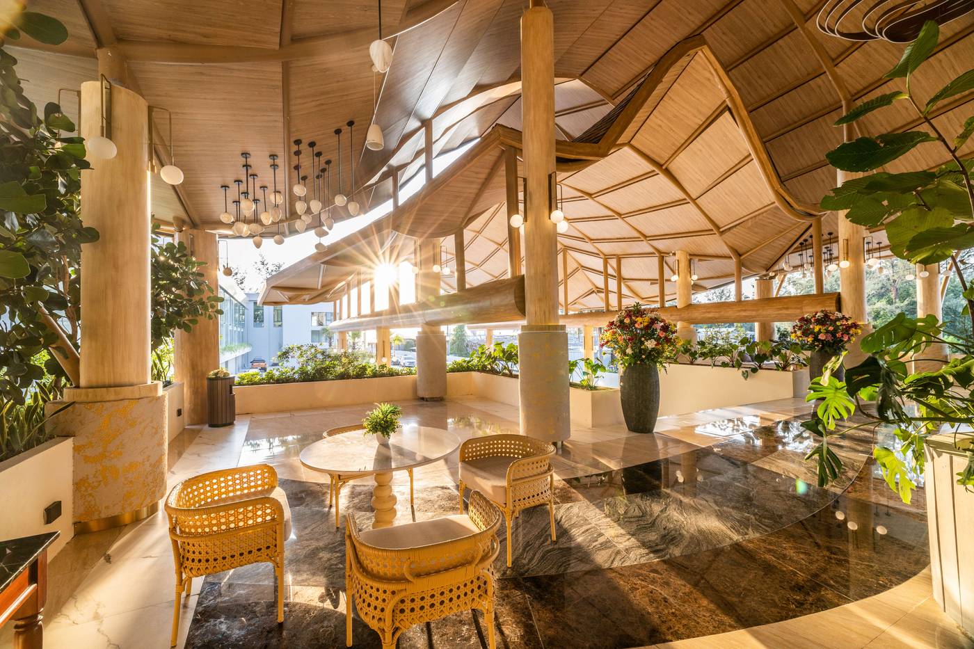 Phuket-Emerald-Beach-Resort-Lobby-43