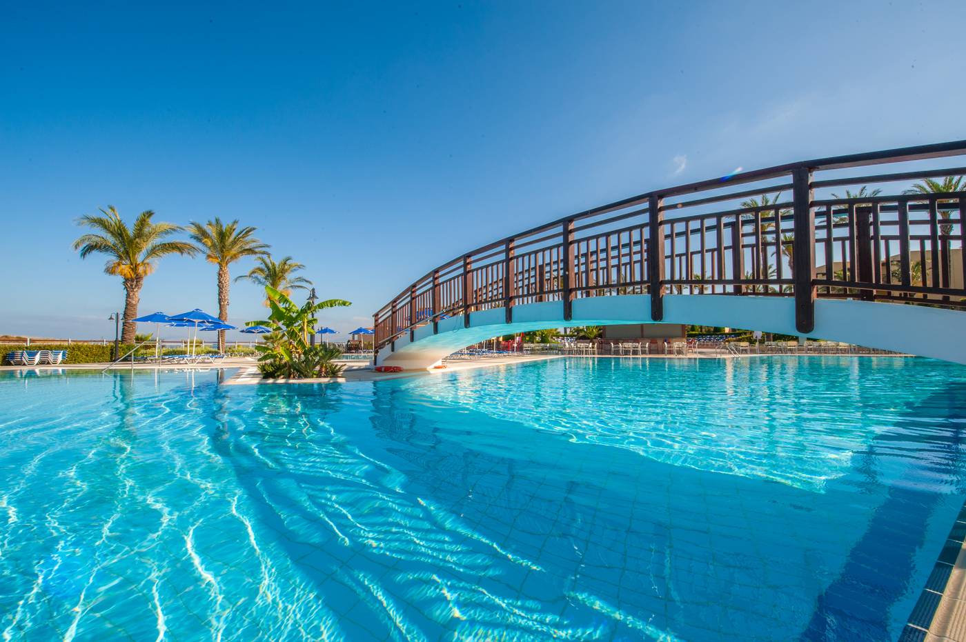 Horizon-Beach-Resort-General-view-4