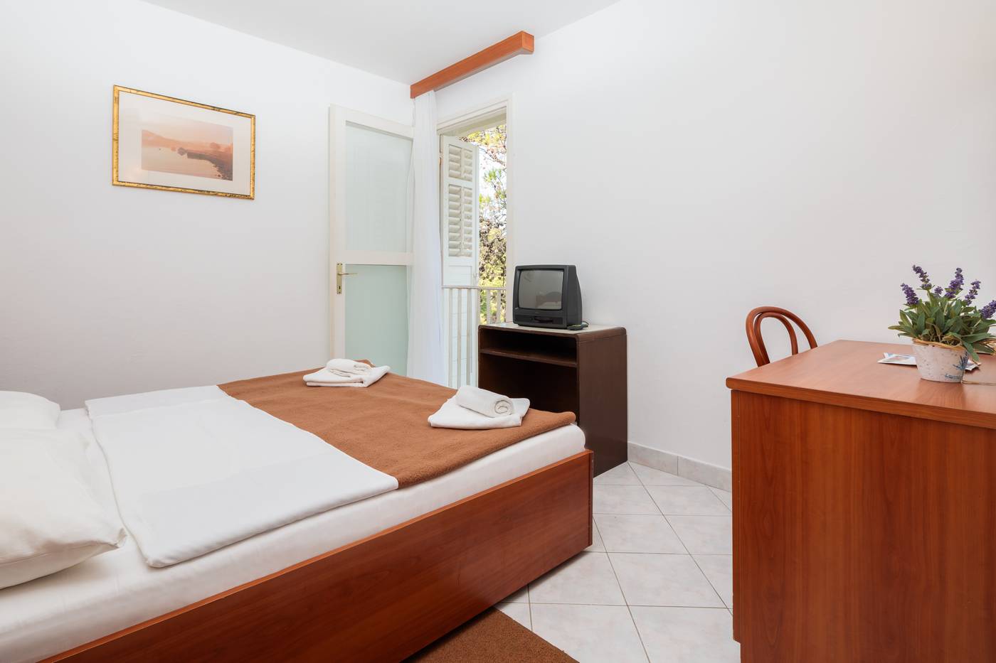 Adriatiq-Resort-Fontana-Deluxe-Room-23