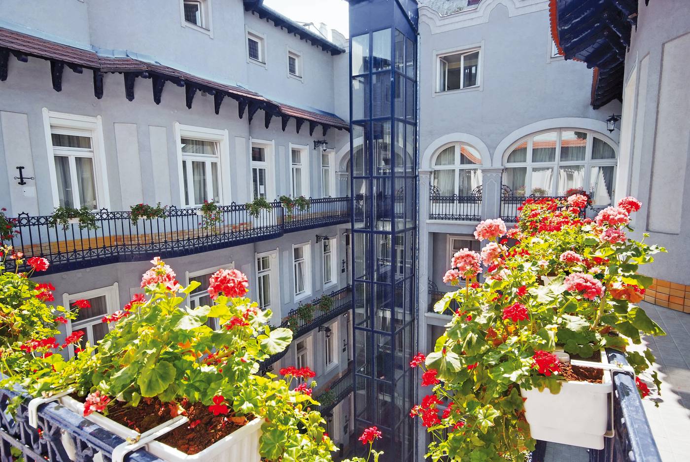 Baross-City-Hotel---Budapest-General-view-2